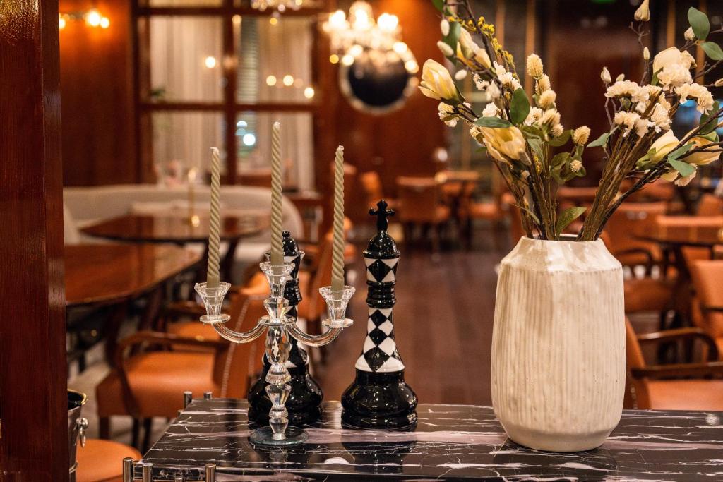 Double Superior King Bed