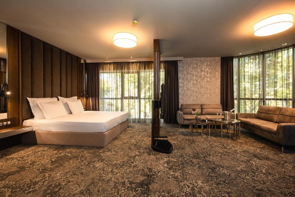 Suite Deluxe Two Bedroom