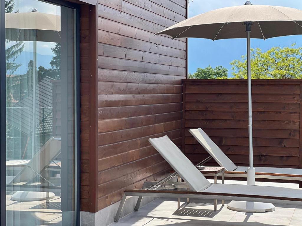 Quadruple with Terrace