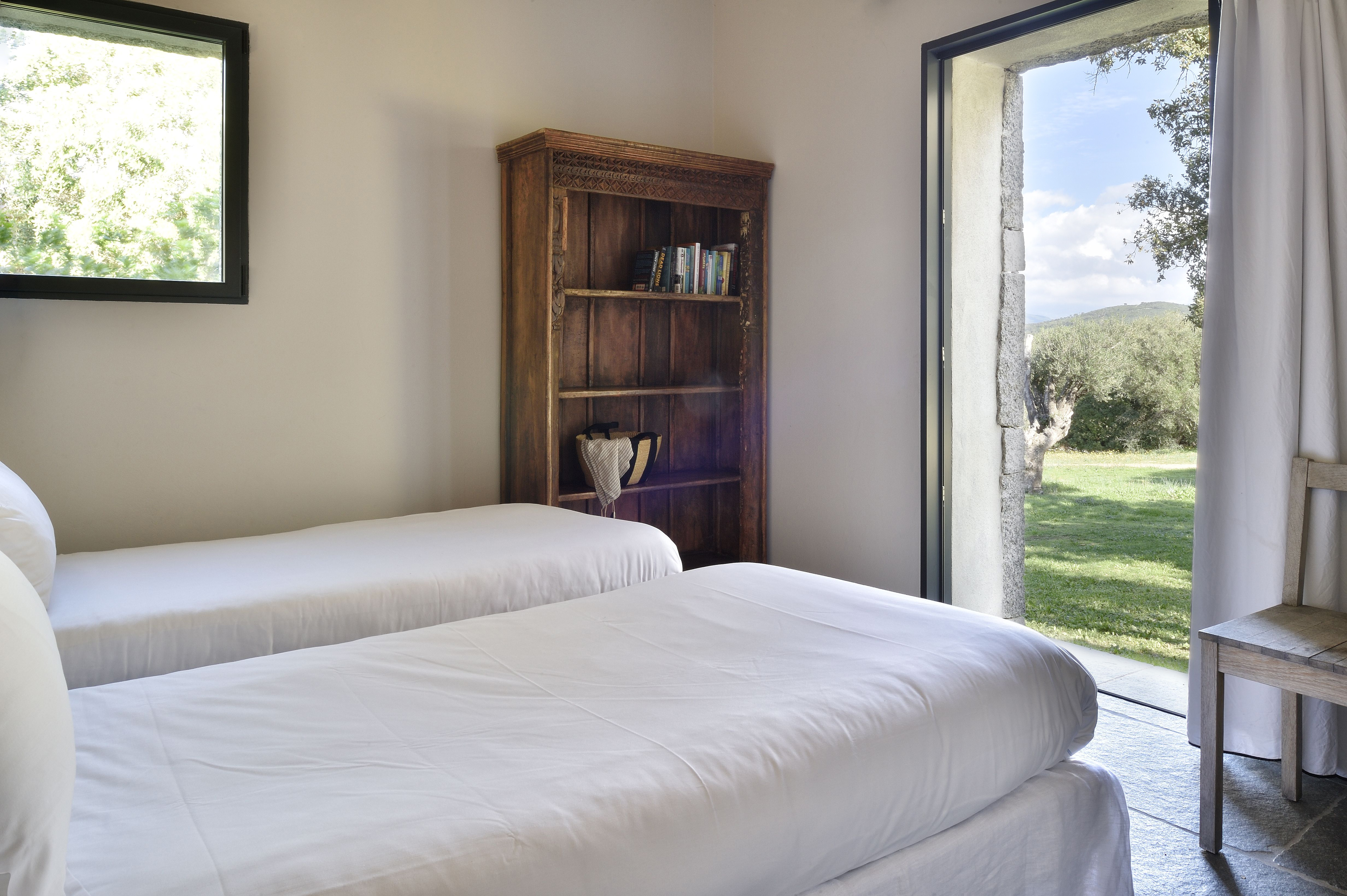 Villa Two Bedrooms Two Bathrooms