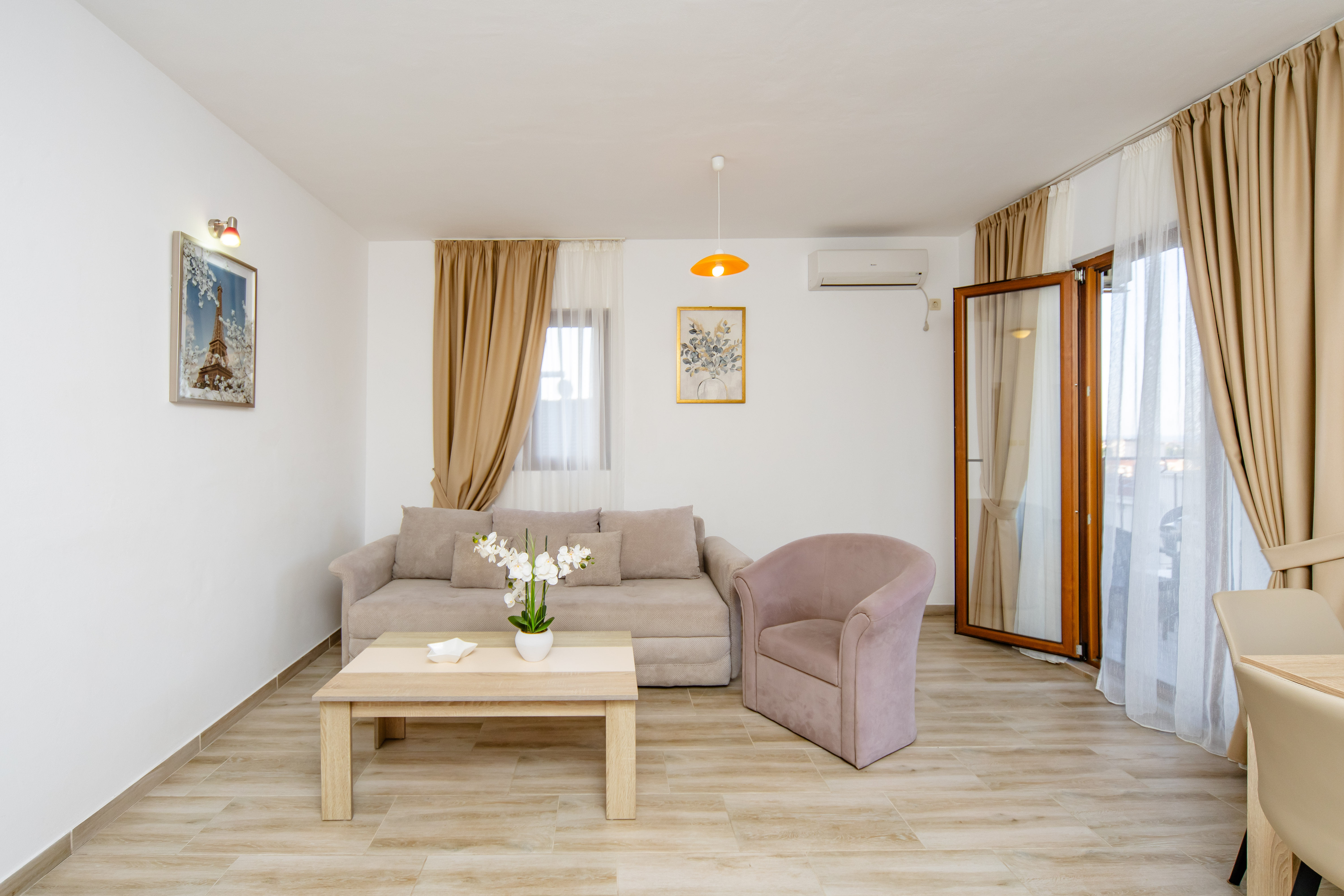 Apartment with Views