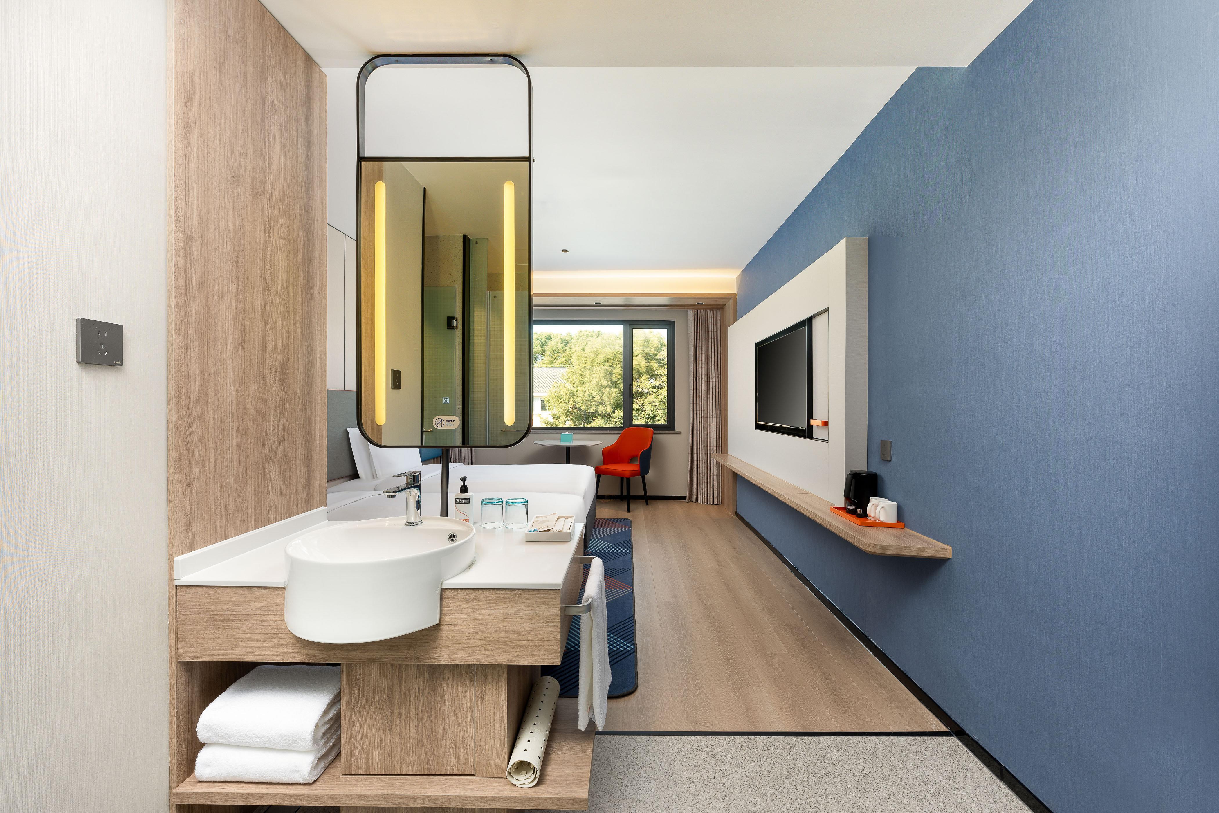 Quadruple Two Double Beds