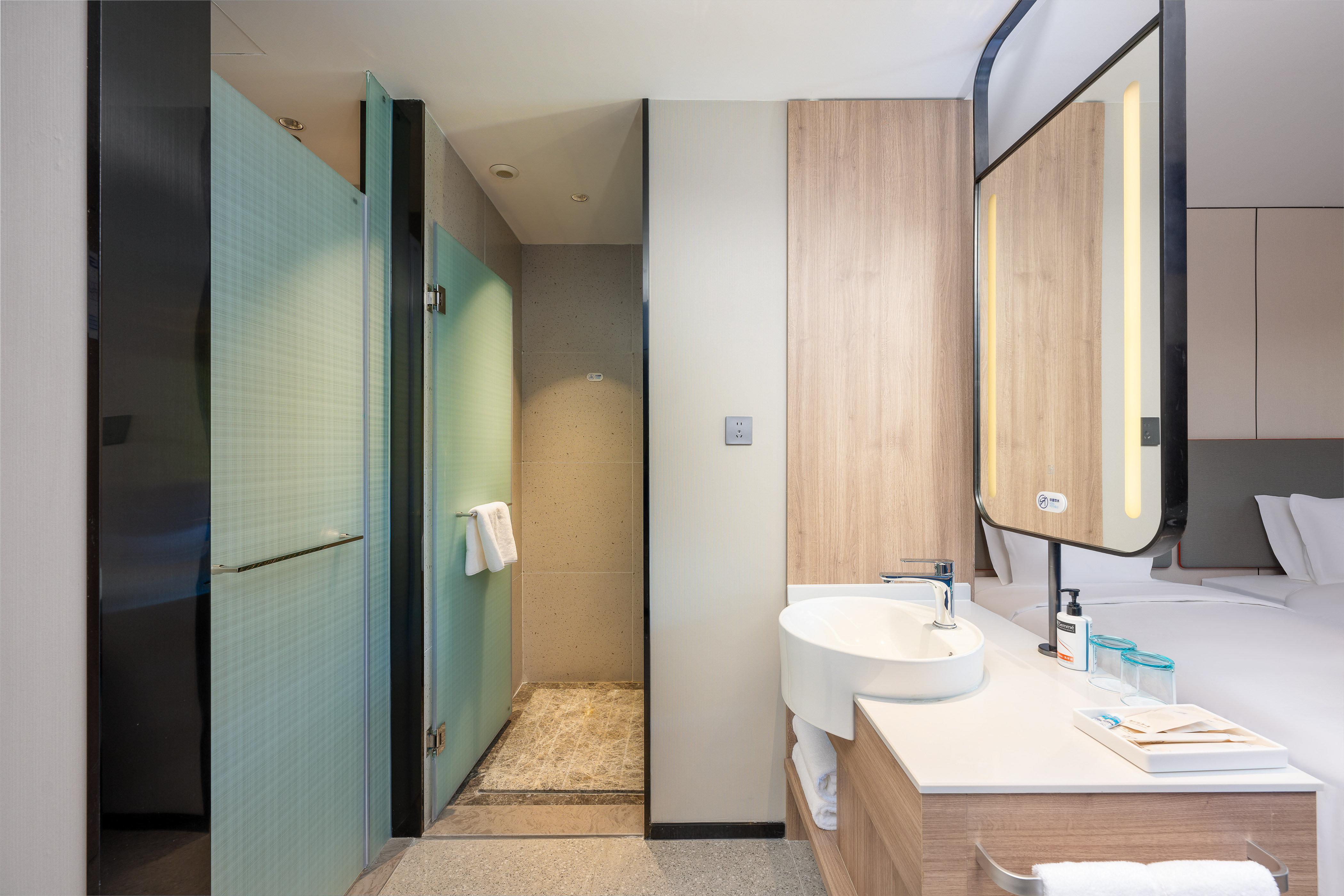 Quadruple Two Double Beds