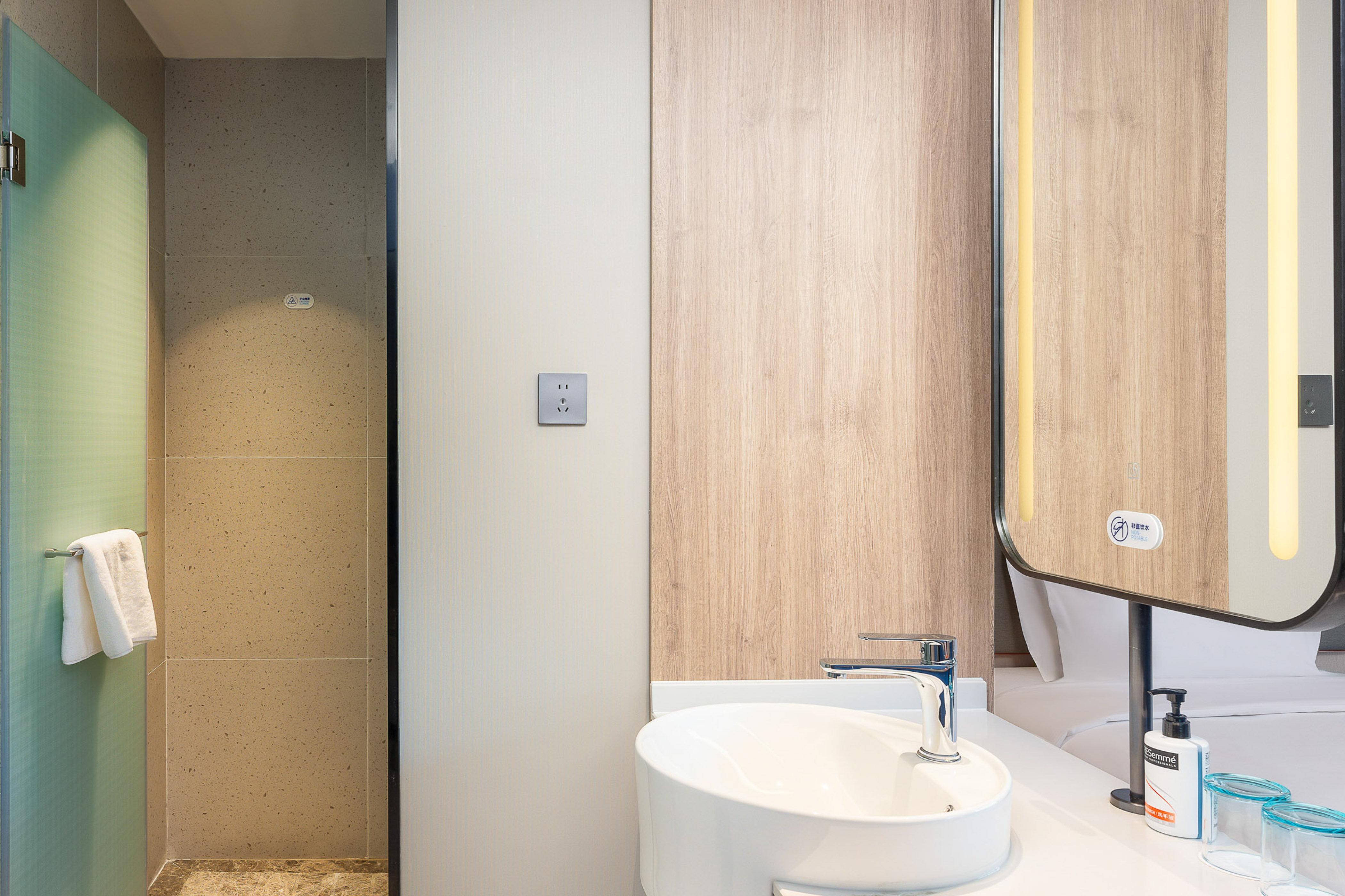 Double Queen Size Bed