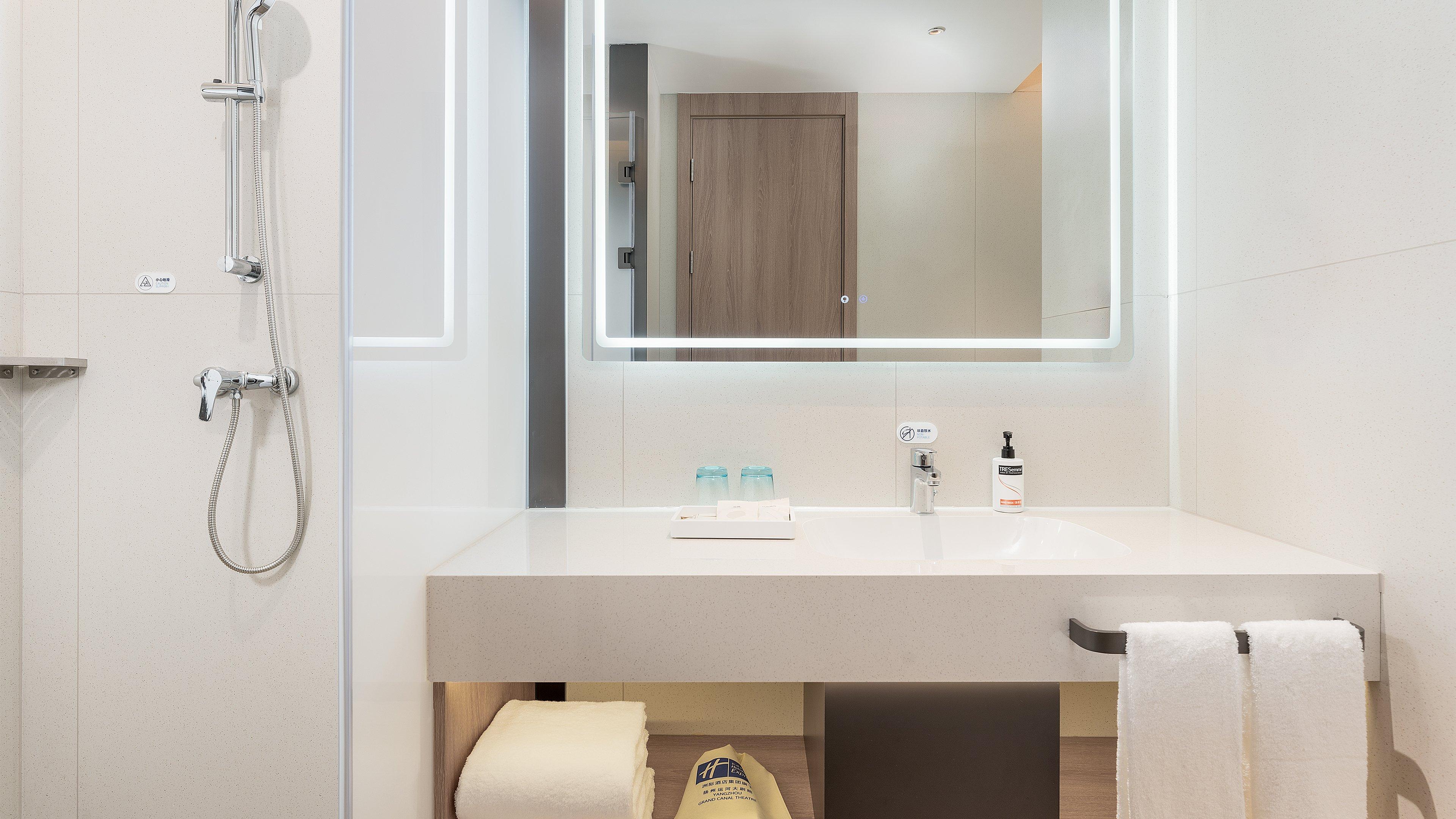 Double City View King Bed