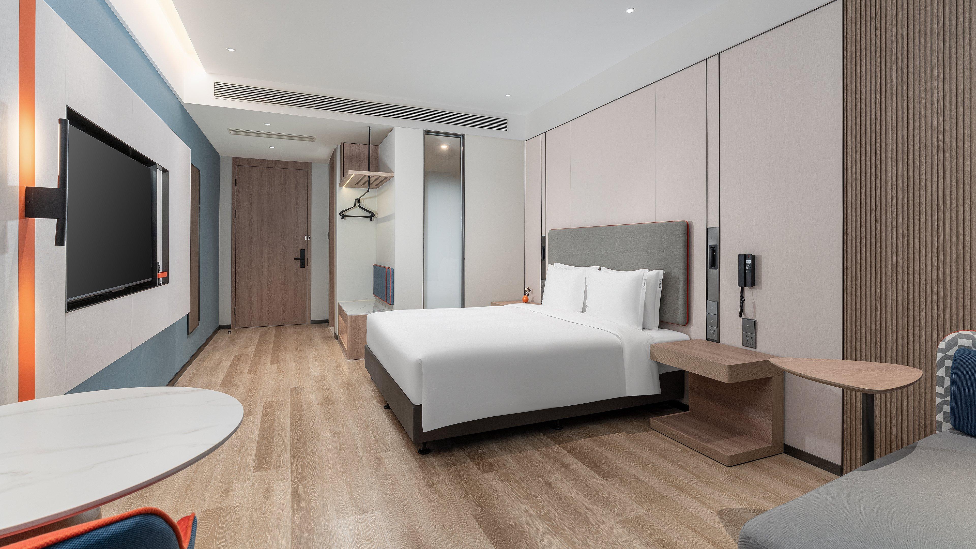 Double City View King Bed