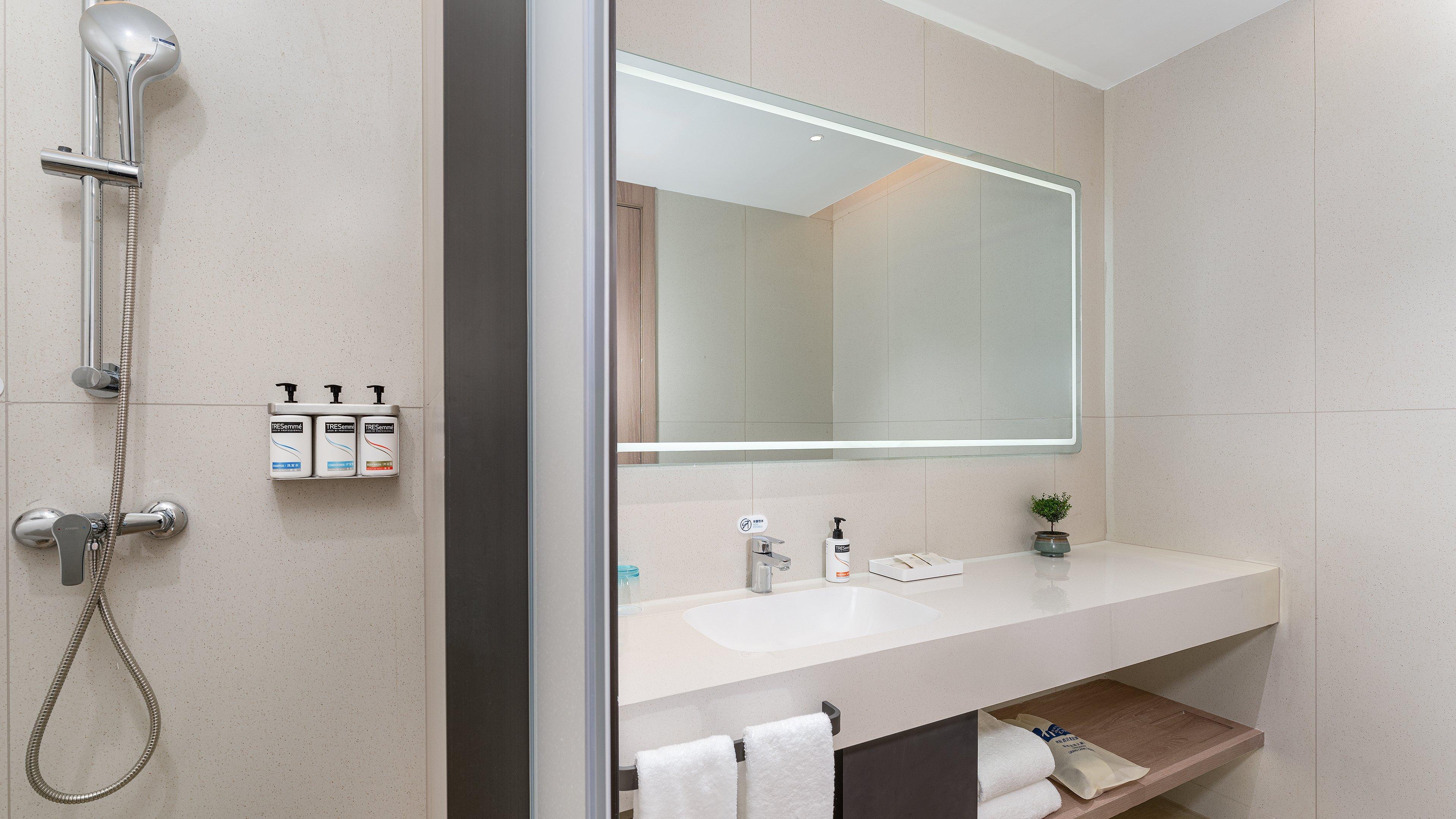 Quadruple Two Double Beds