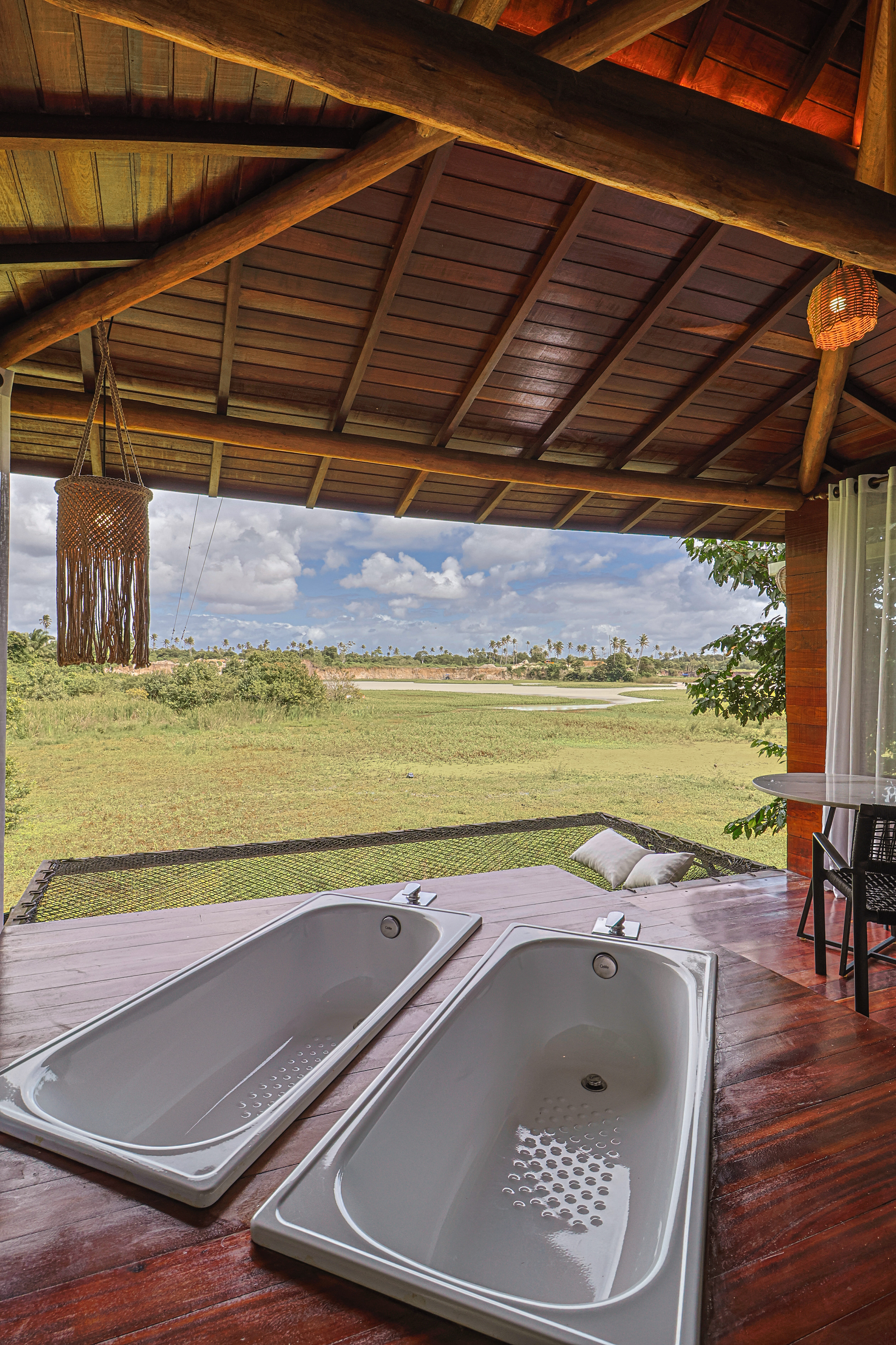 Double Deluxe King Bed