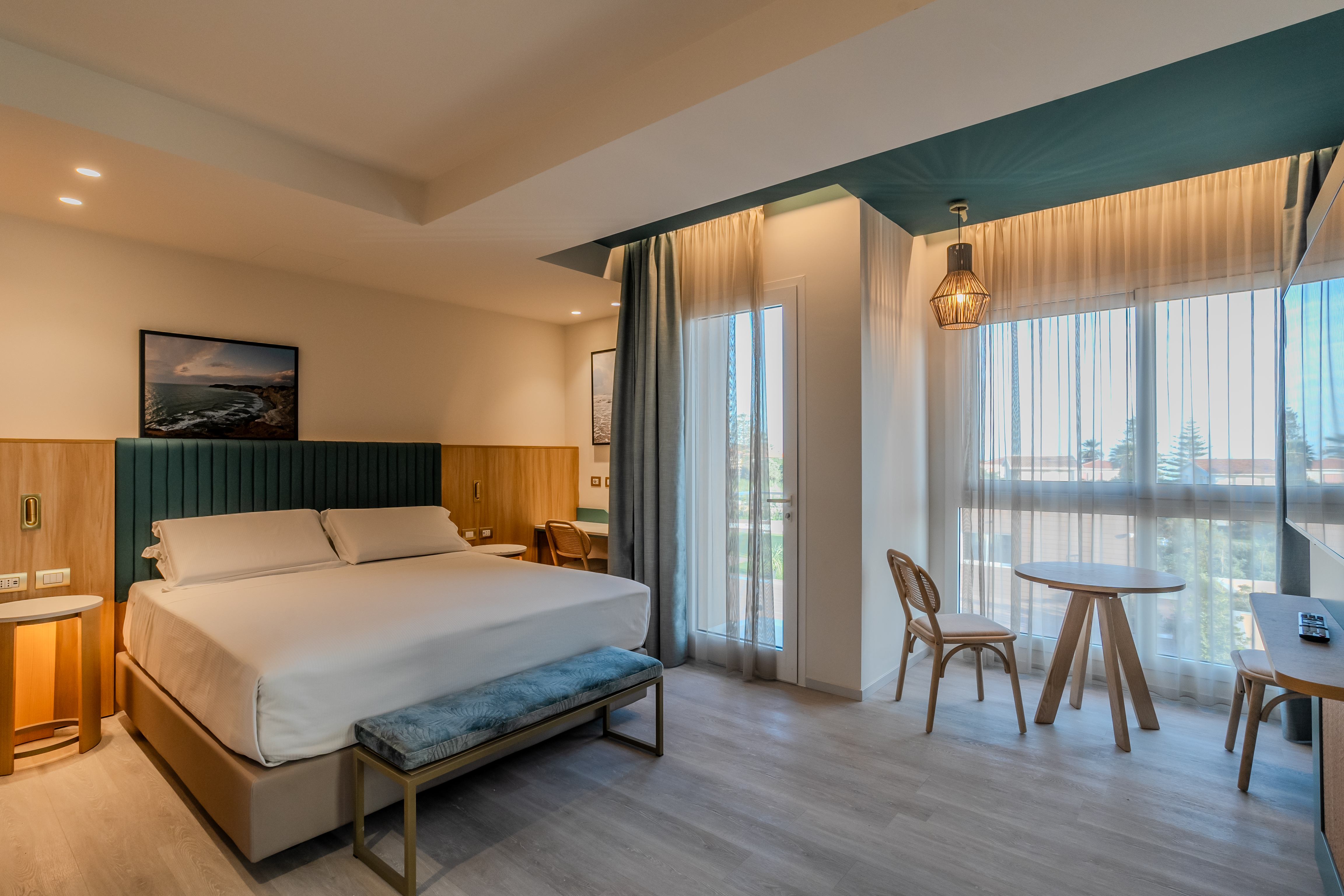 Double or Twin Deluxe Sea View