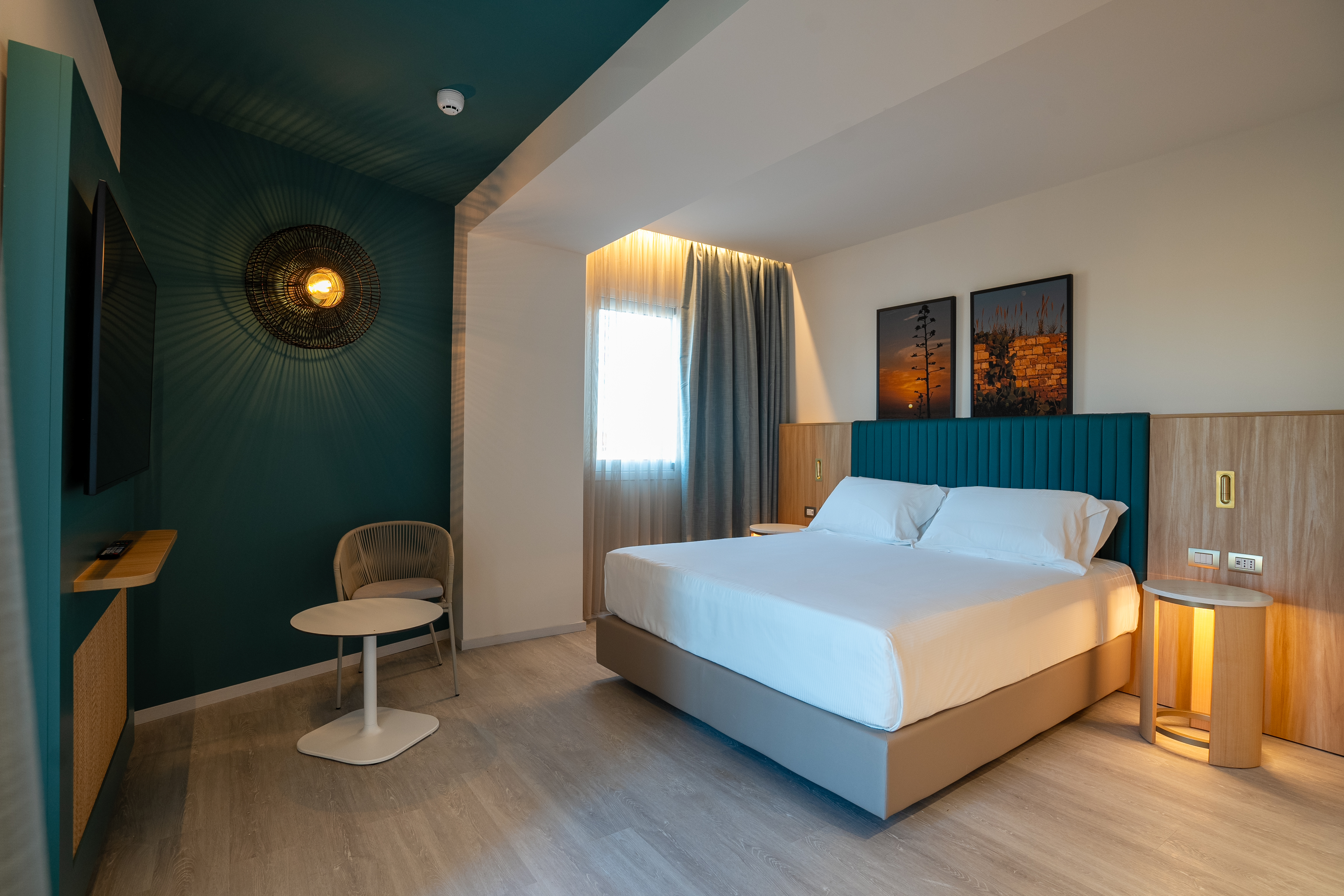 Junior Suite King Size Bed