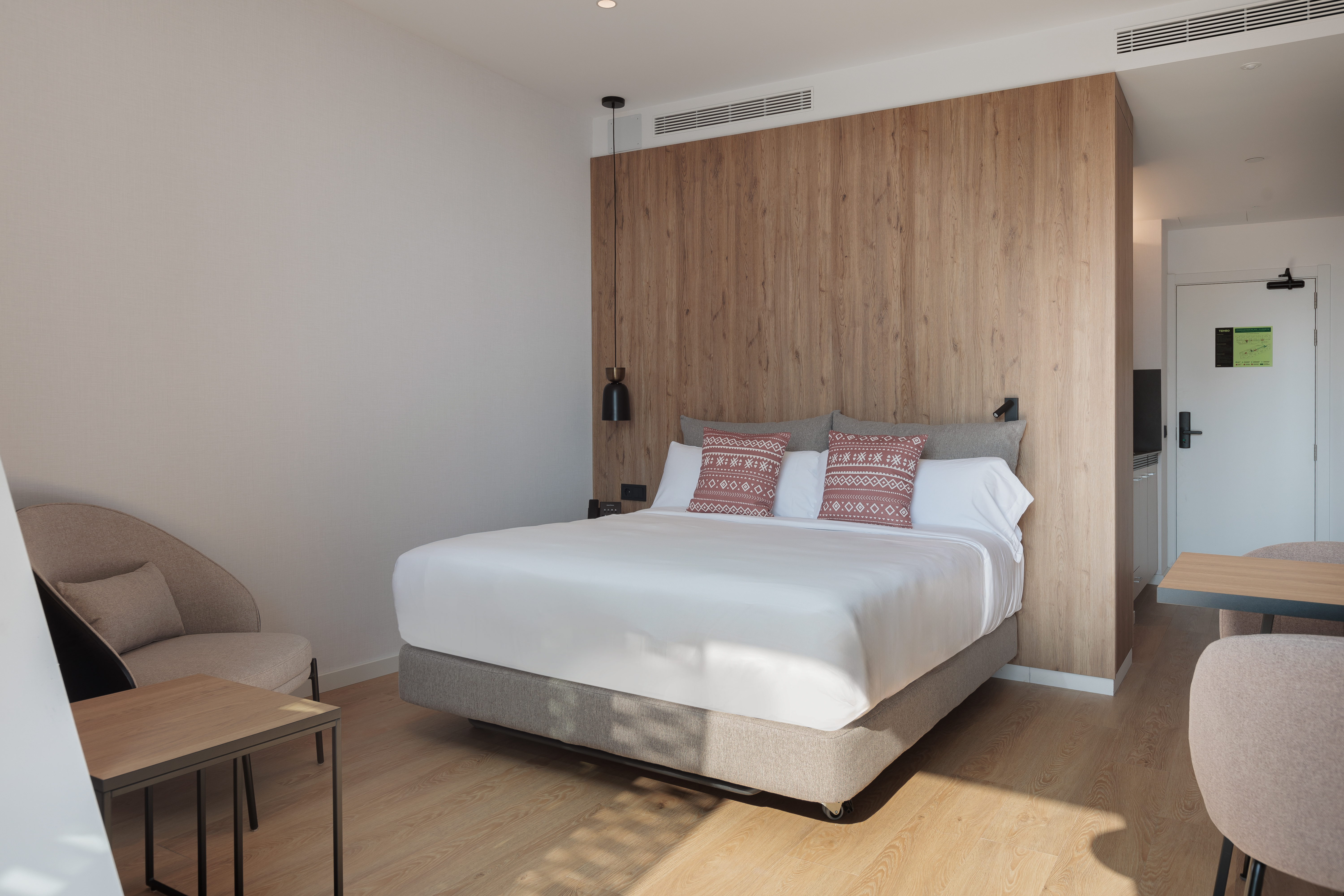 Studio Queen Size Bed