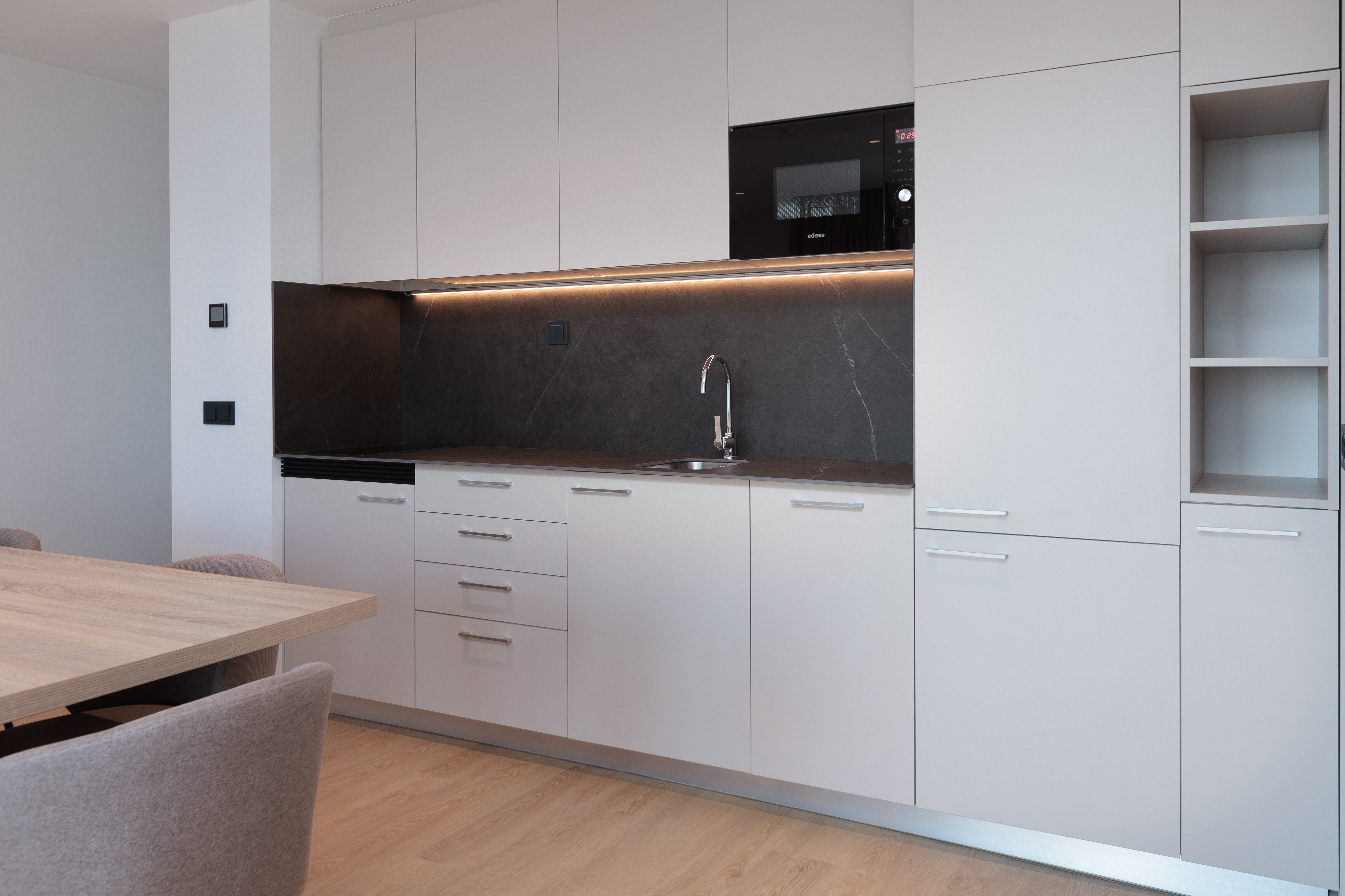 Apartment Deluxe One Bedroom