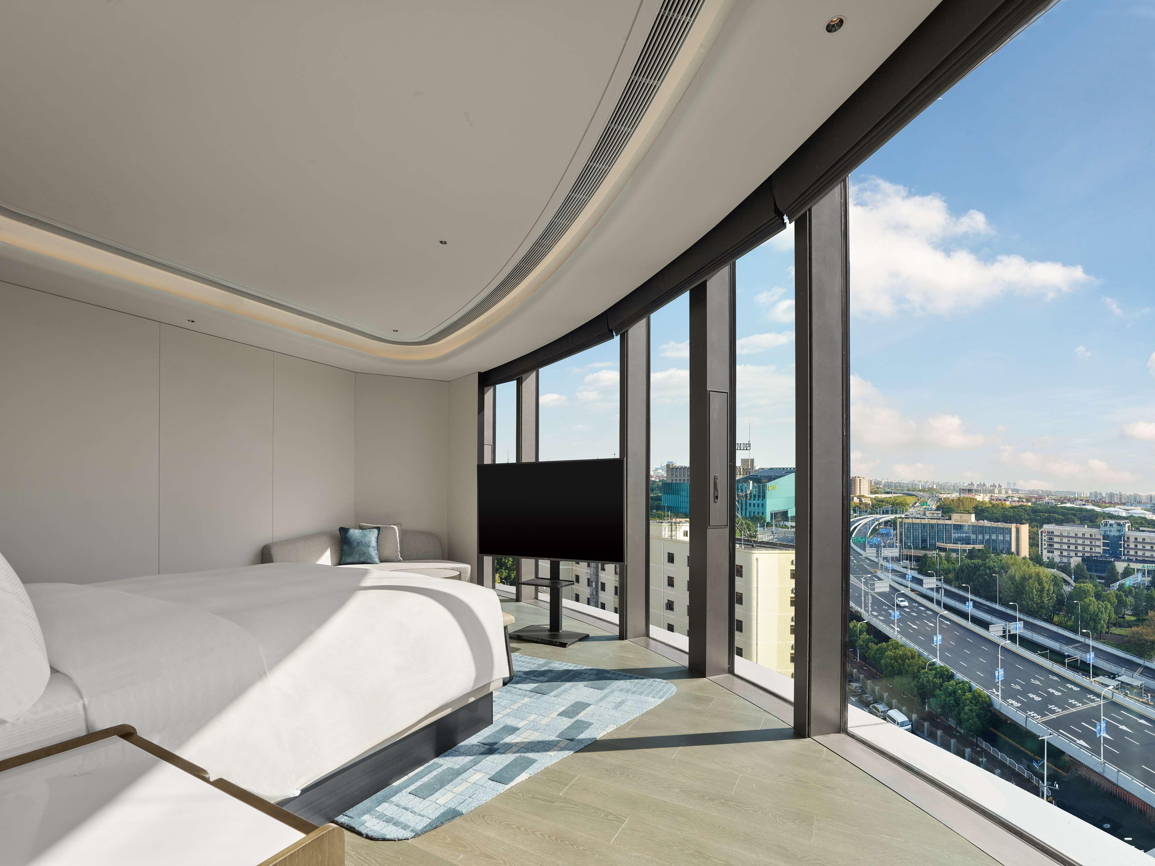 Suite King Bed One Bedroom 