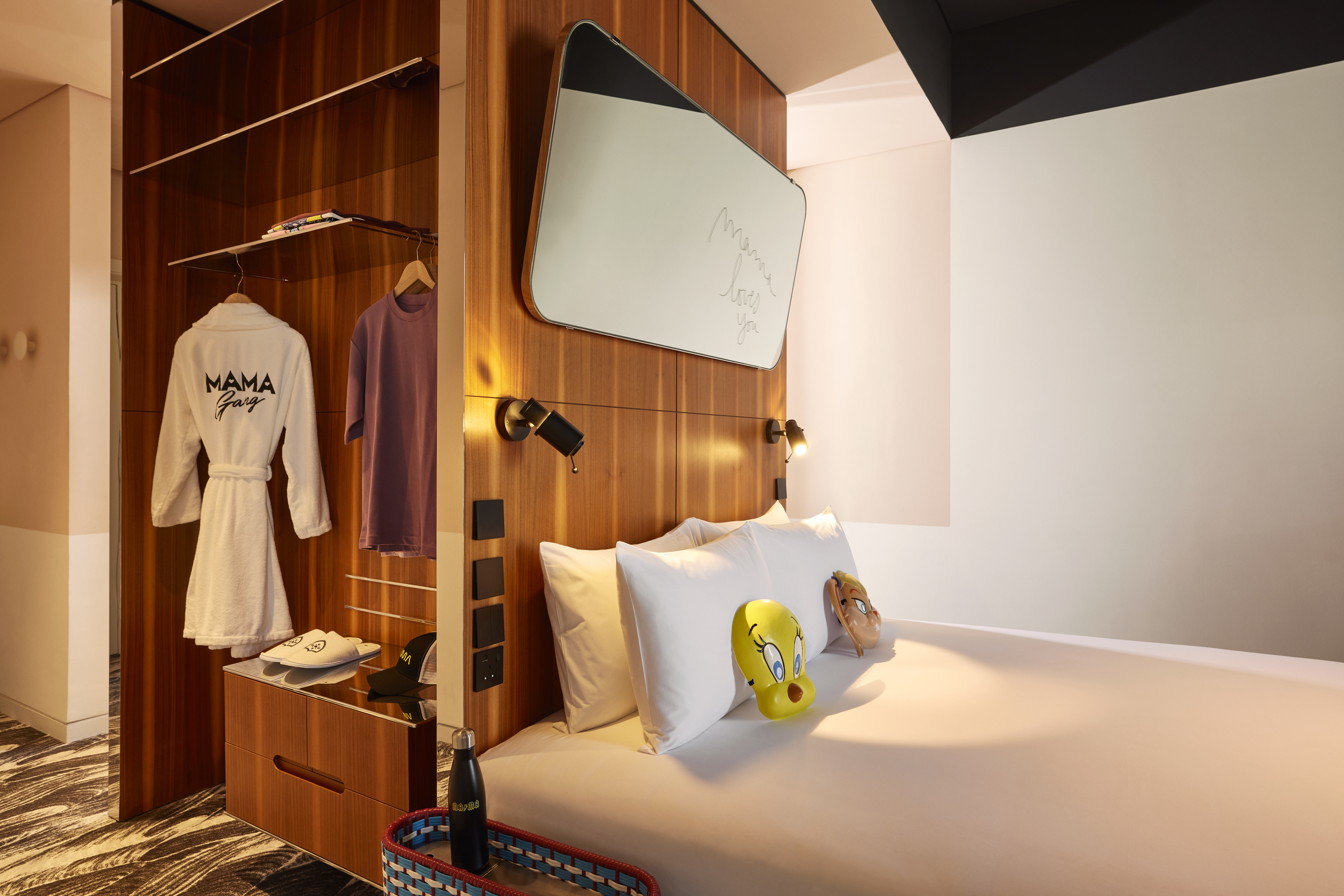 Double King Size Bed