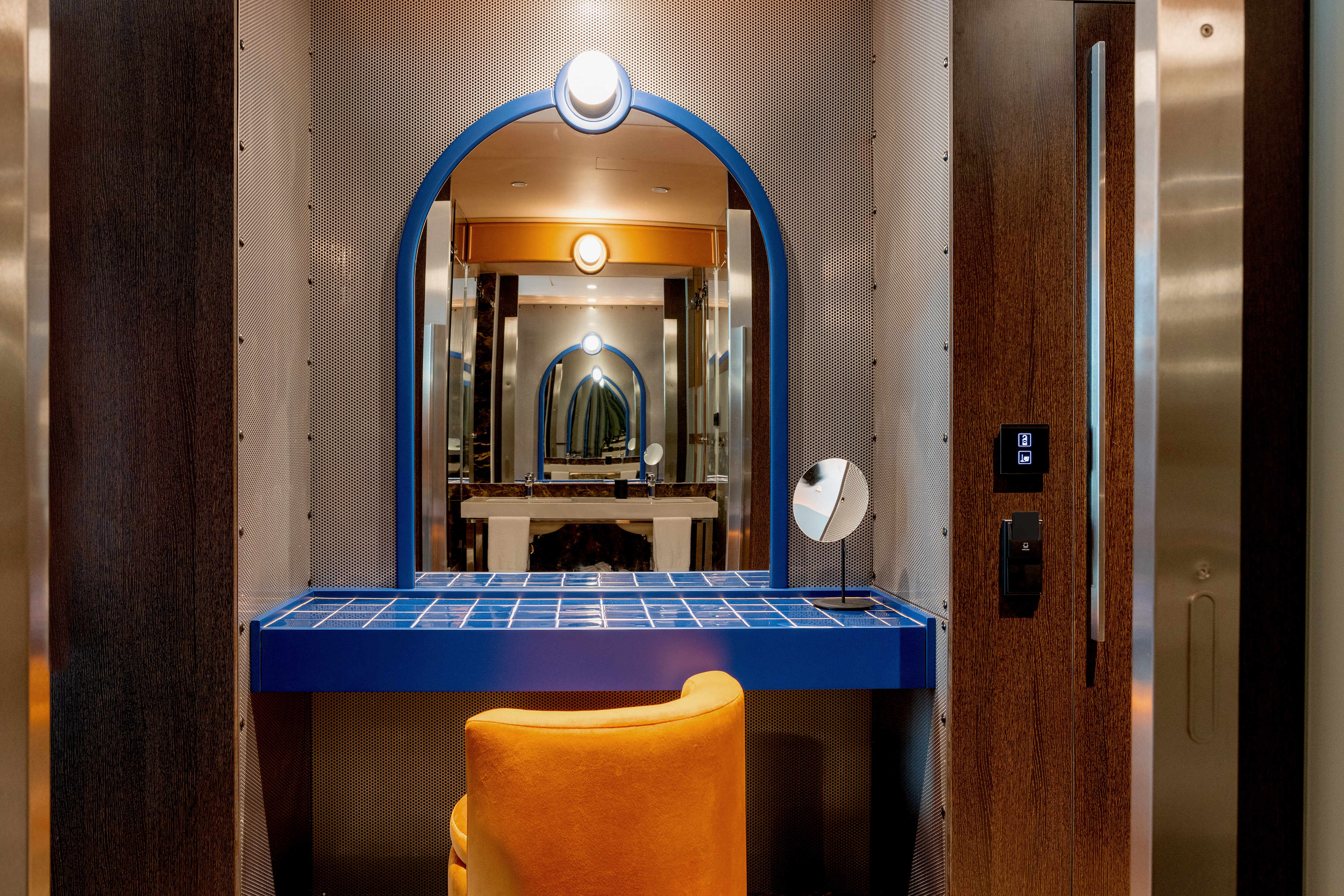 Double or Twin Deluxe King Bed