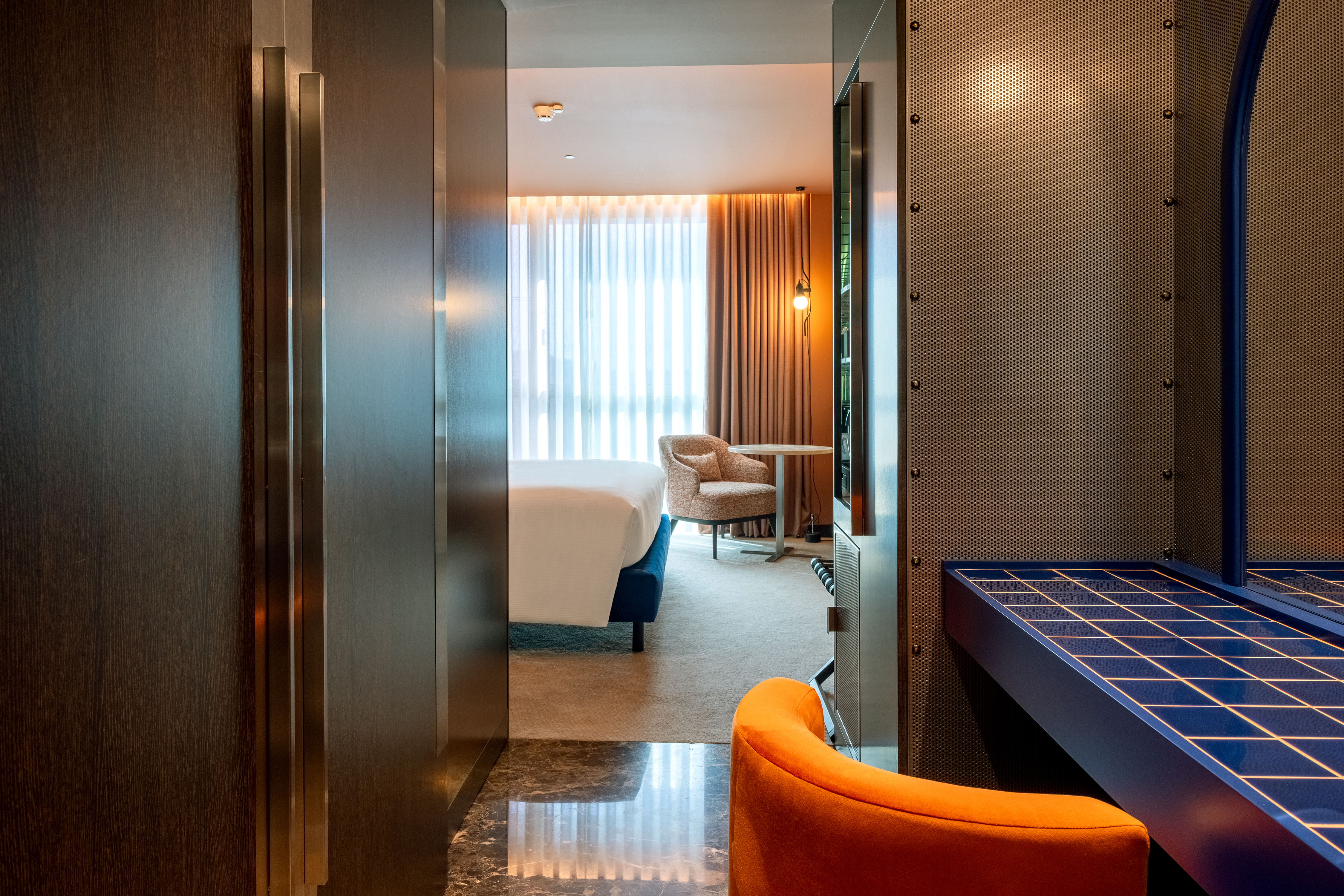 Double or Twin Deluxe King Bed