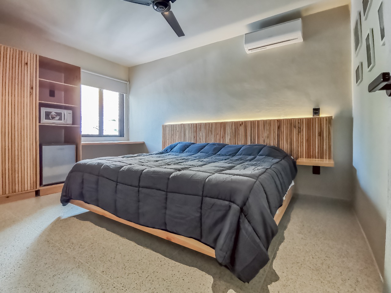 Room Business King Bed