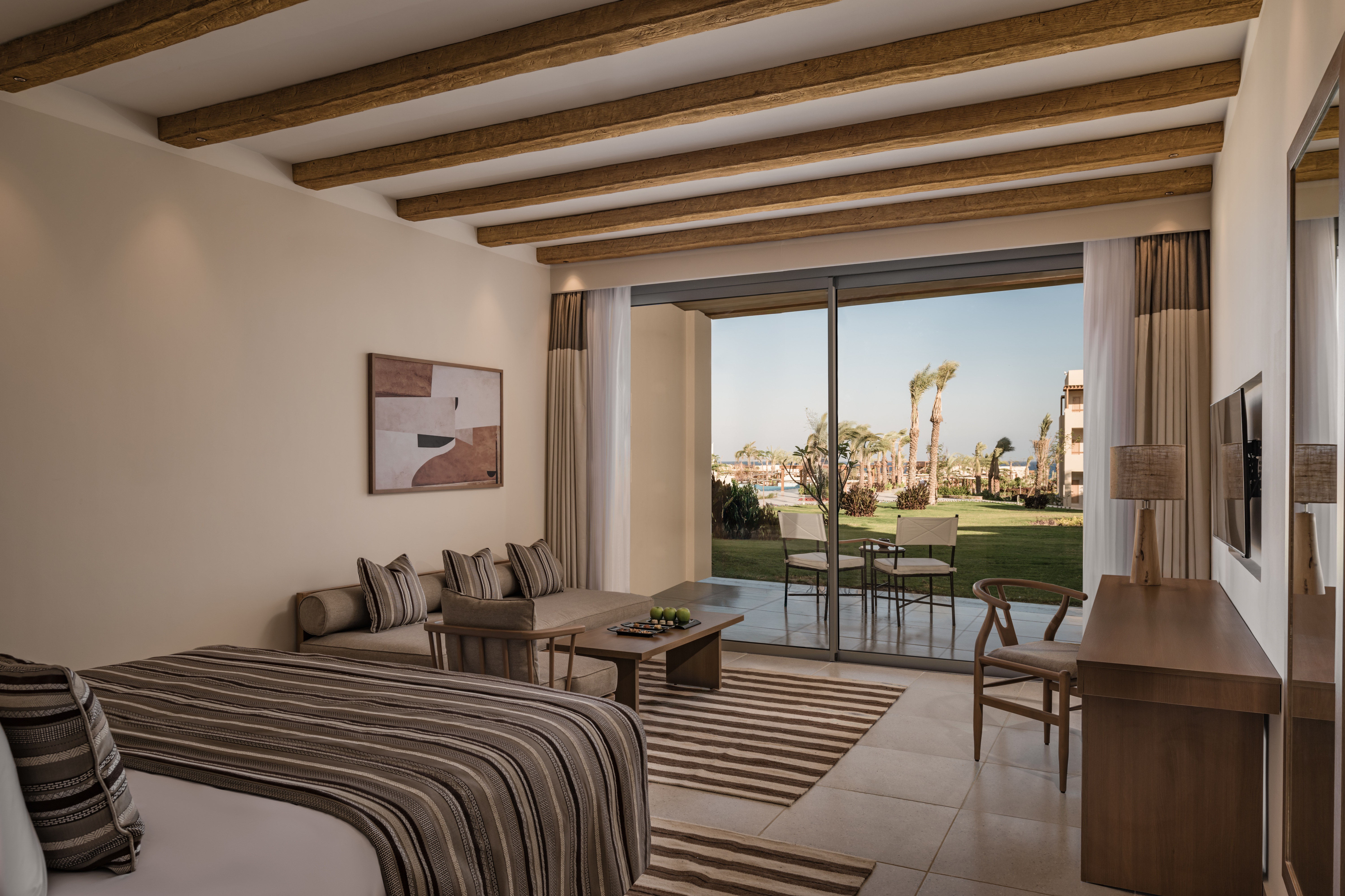 Double Superior Queen Bed