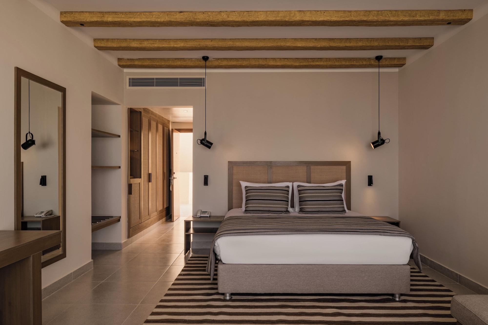 Double Superior Queen Bed