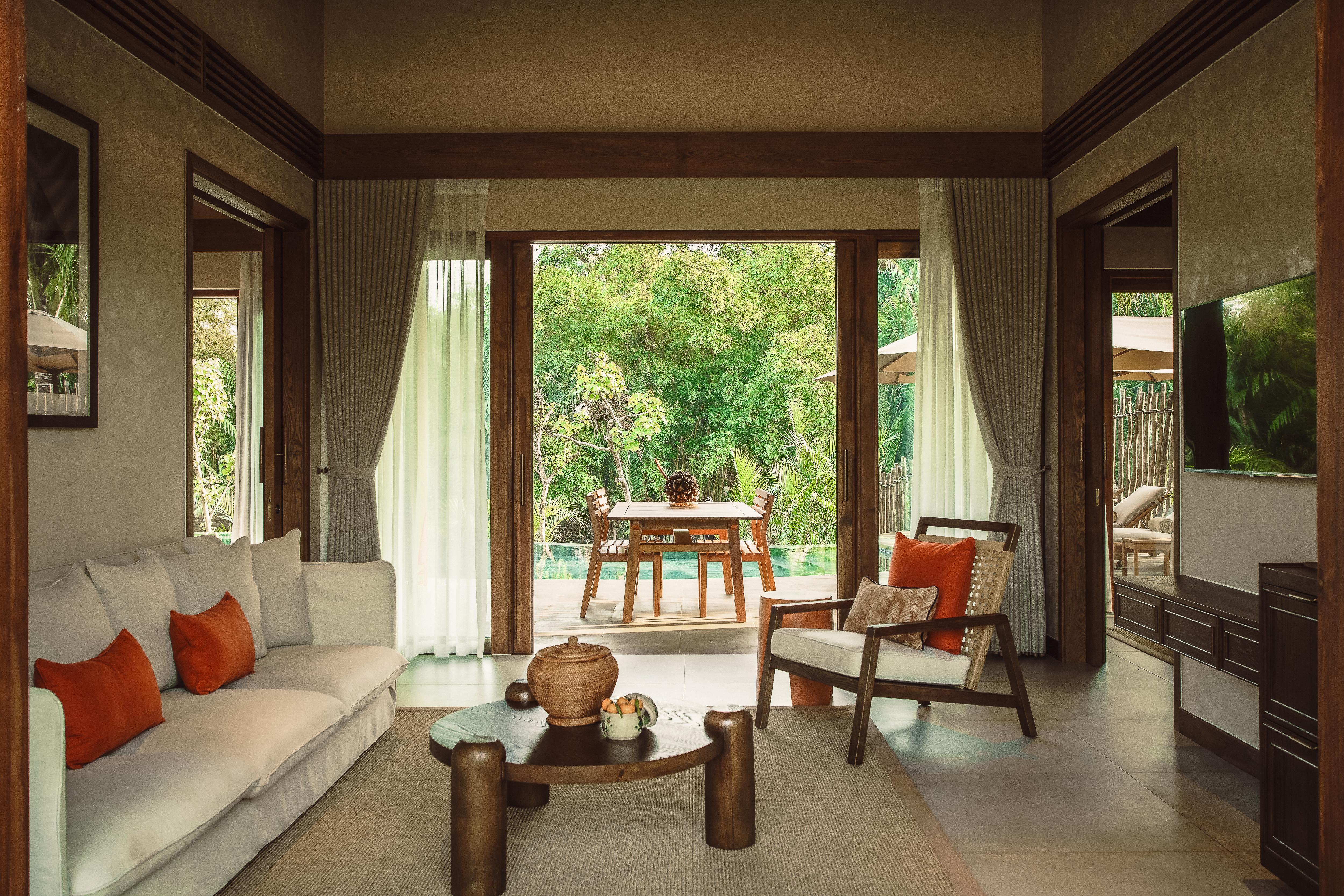 Family Room Garden View