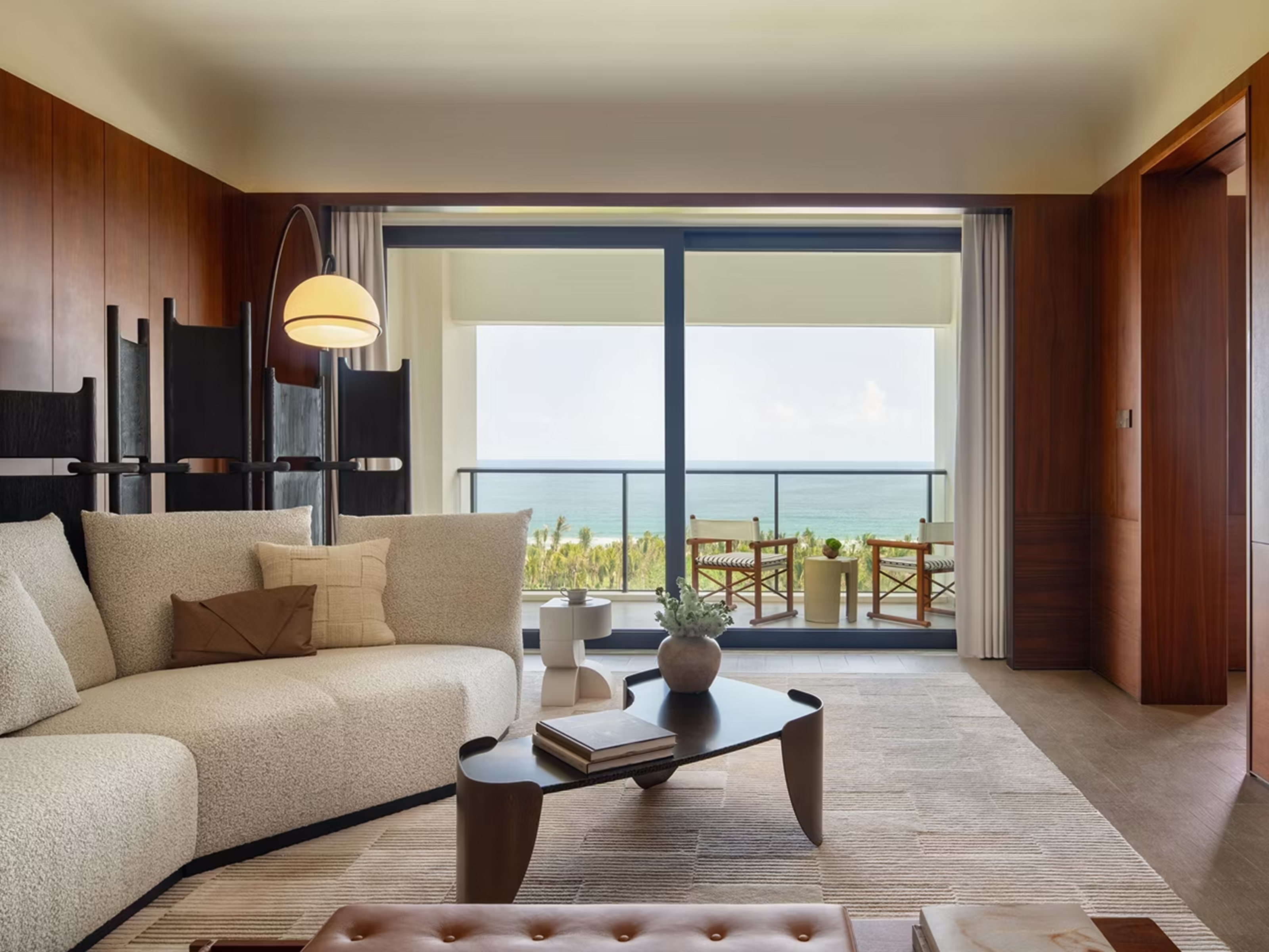 Suite Ocean View King Bed