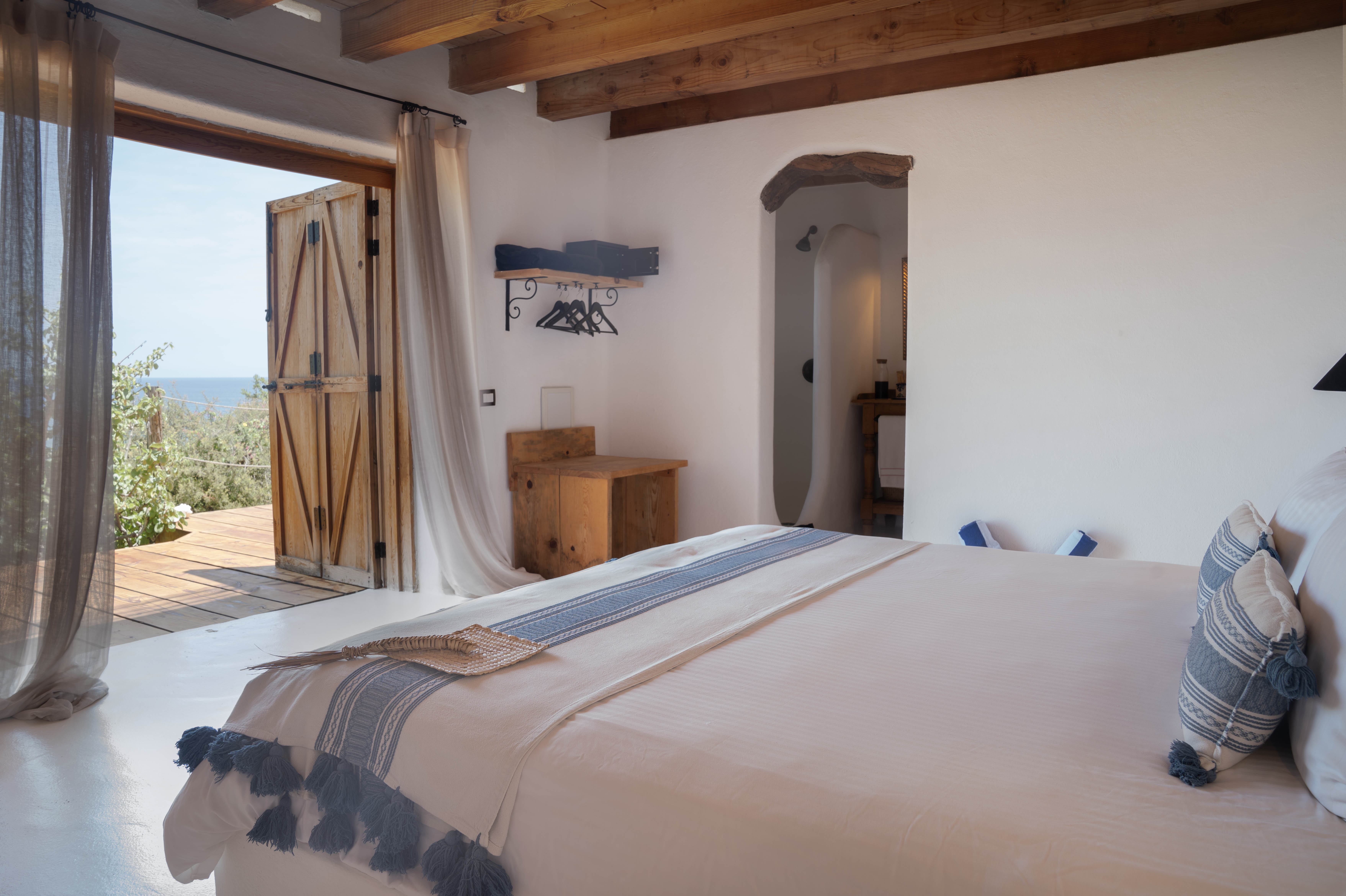 Villa Two Bedrooms Two Bathrooms