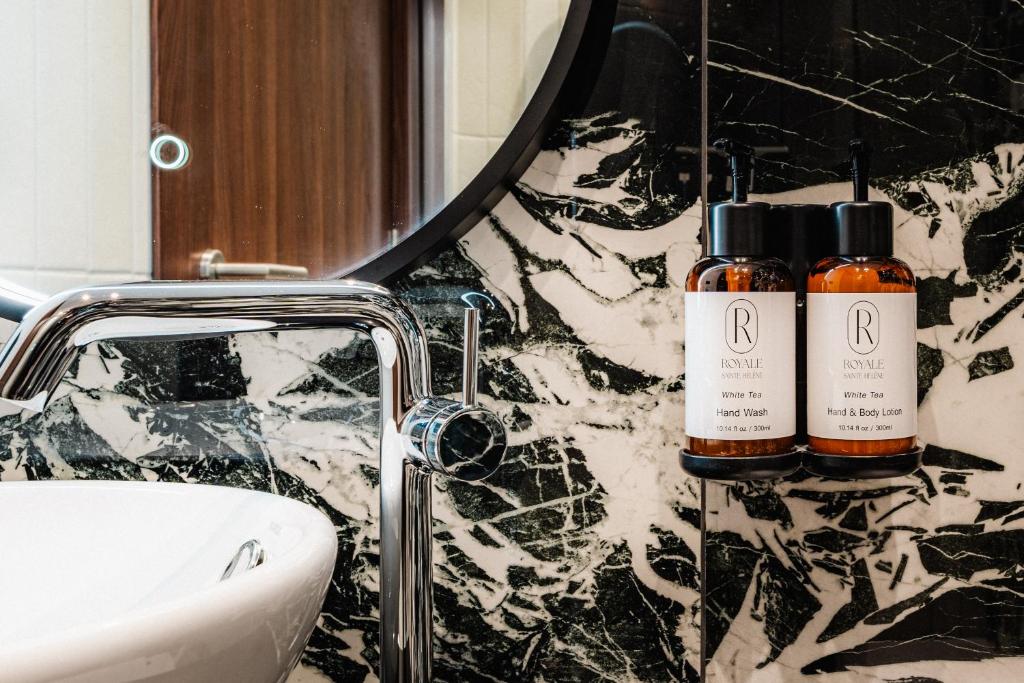 Double Deluxe Superior