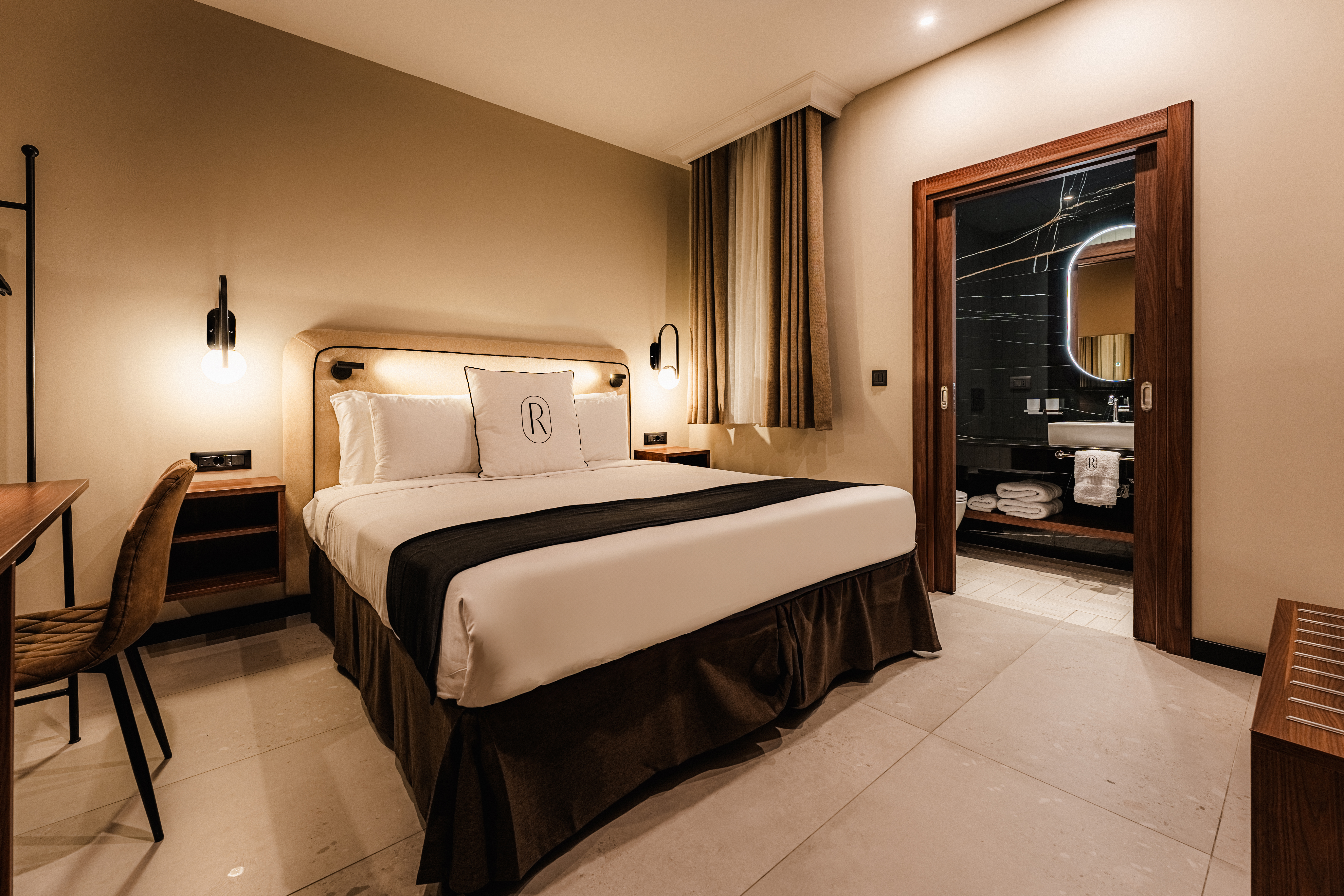 Double or Twin Standard