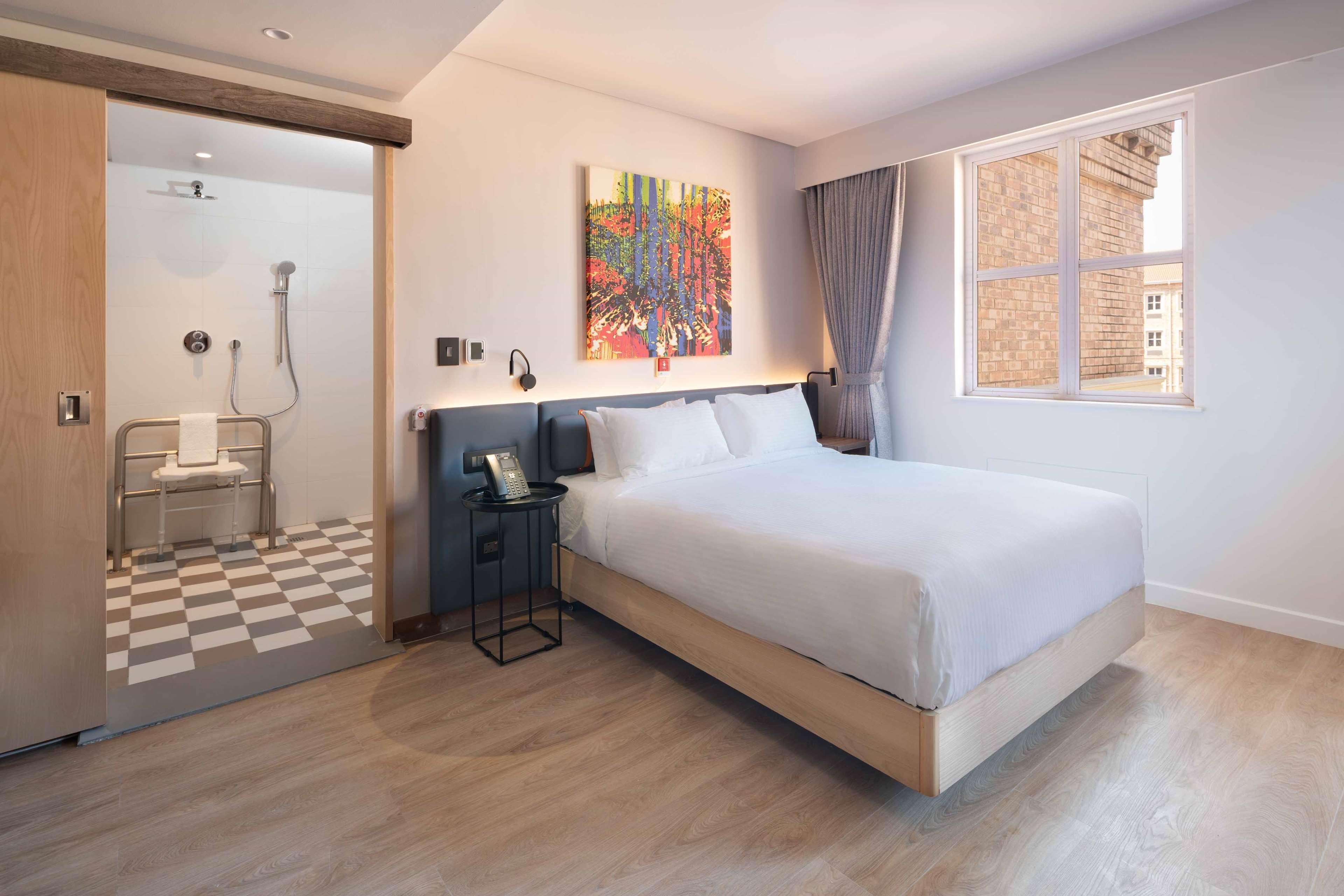 Family Room Queen Size Bed