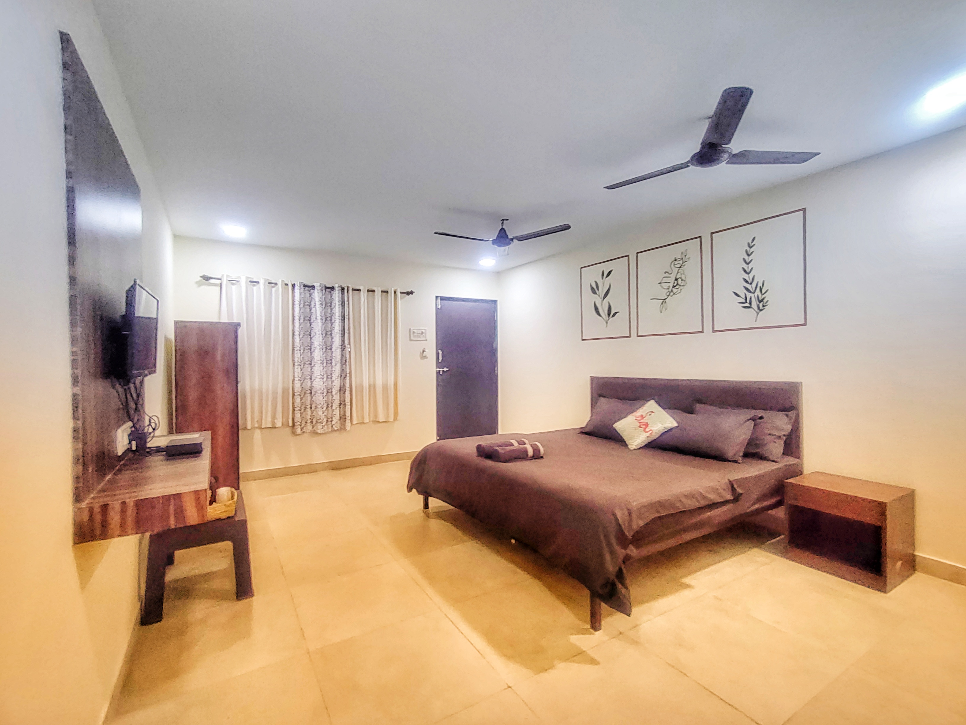 Double One Bedroom One Bathroom