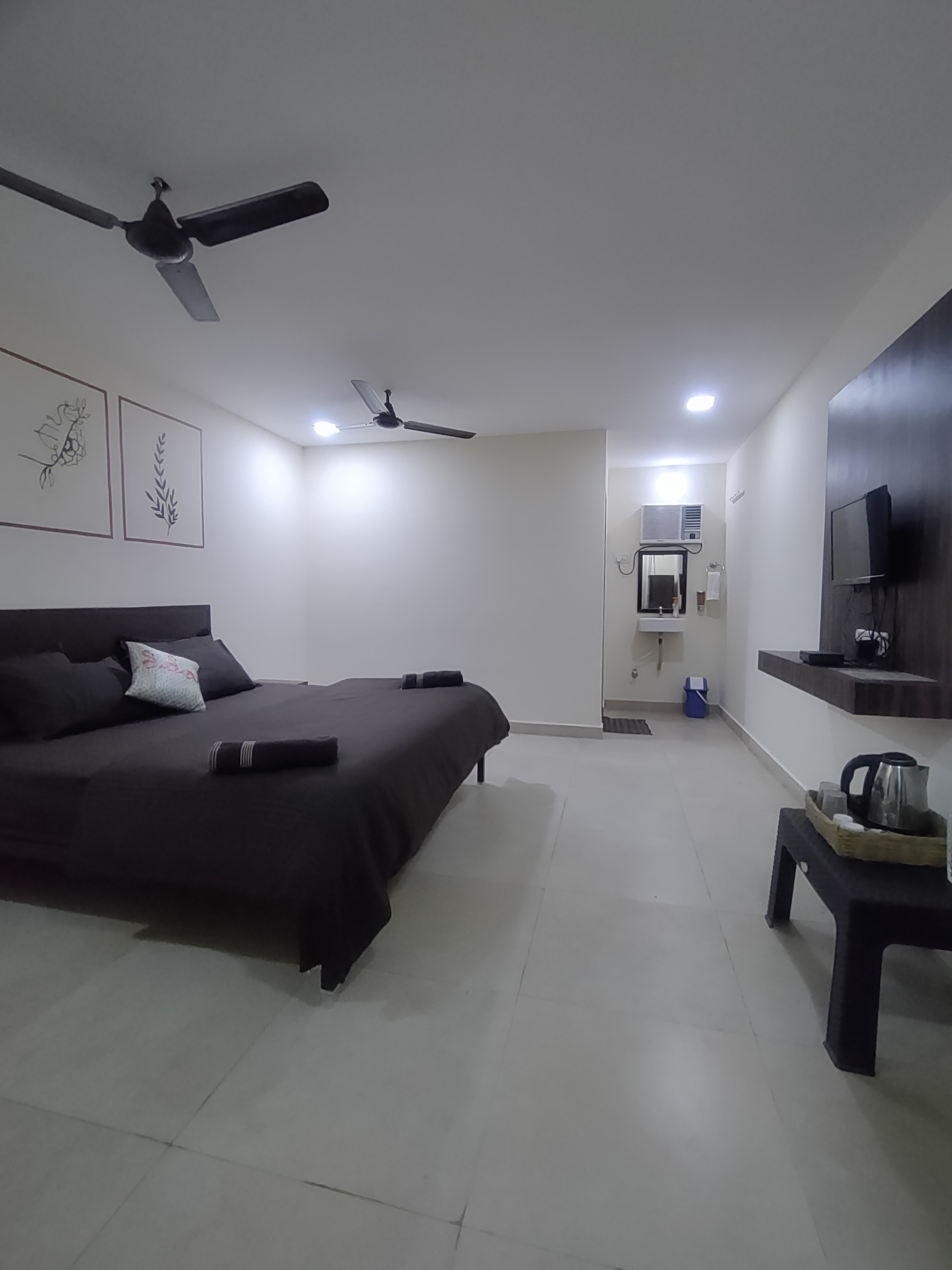 Double One Bedroom One Bathroom