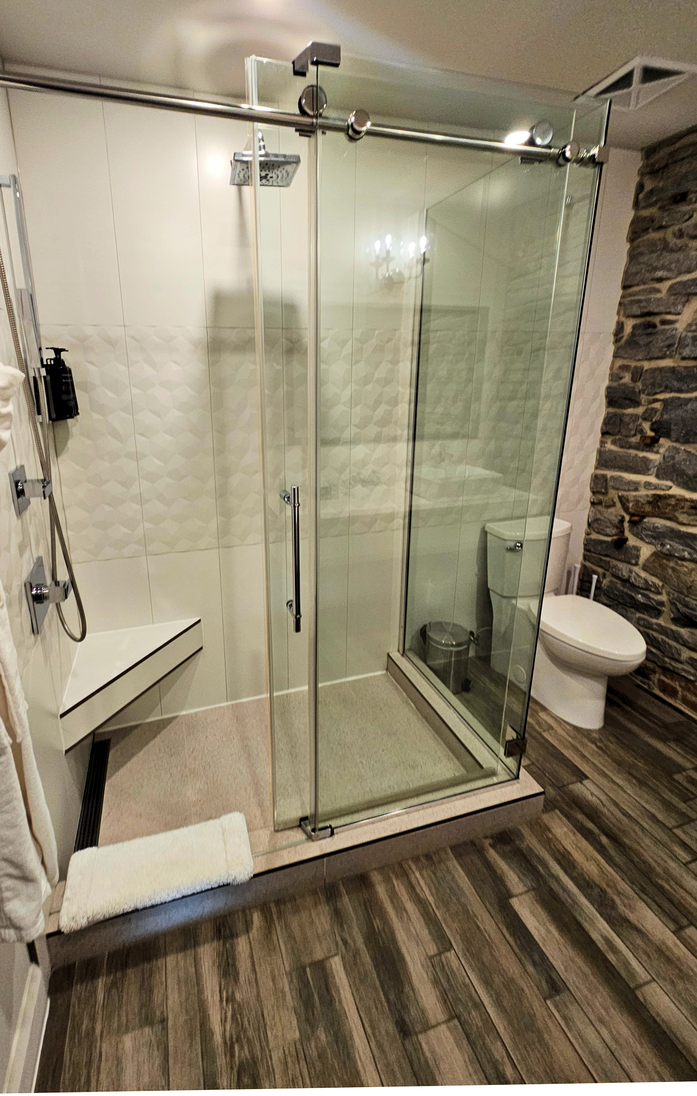 Family Room Deluxe with Kitchenette