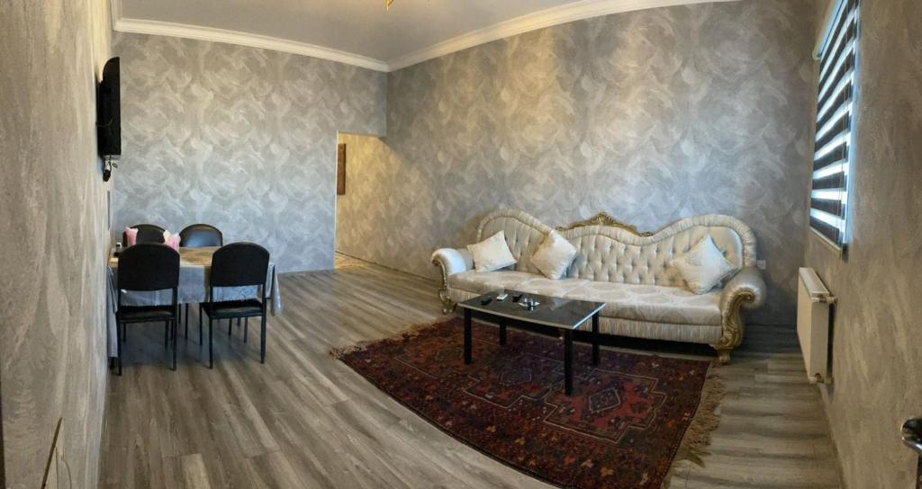 Double Superior King Bed