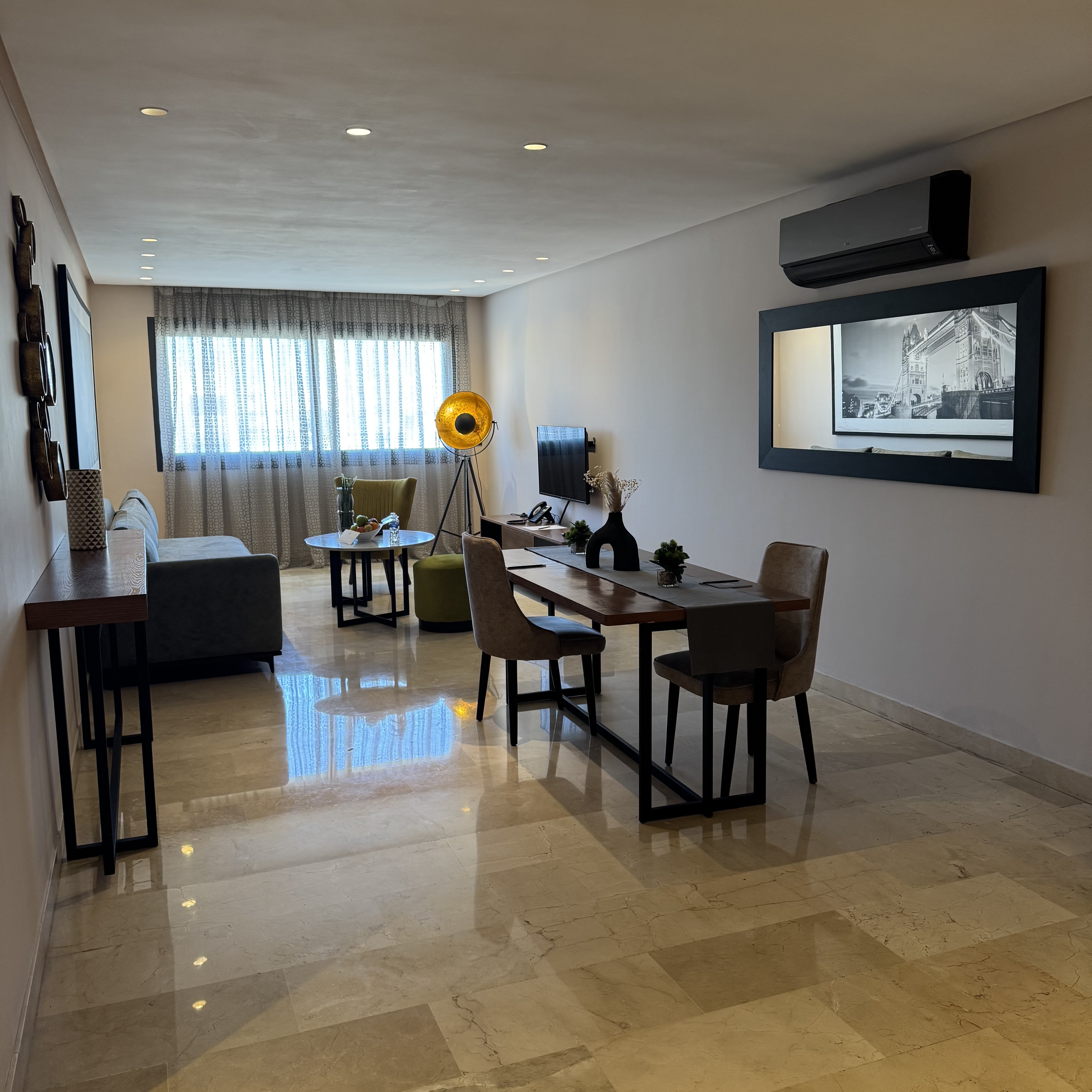 Suite Executive City View