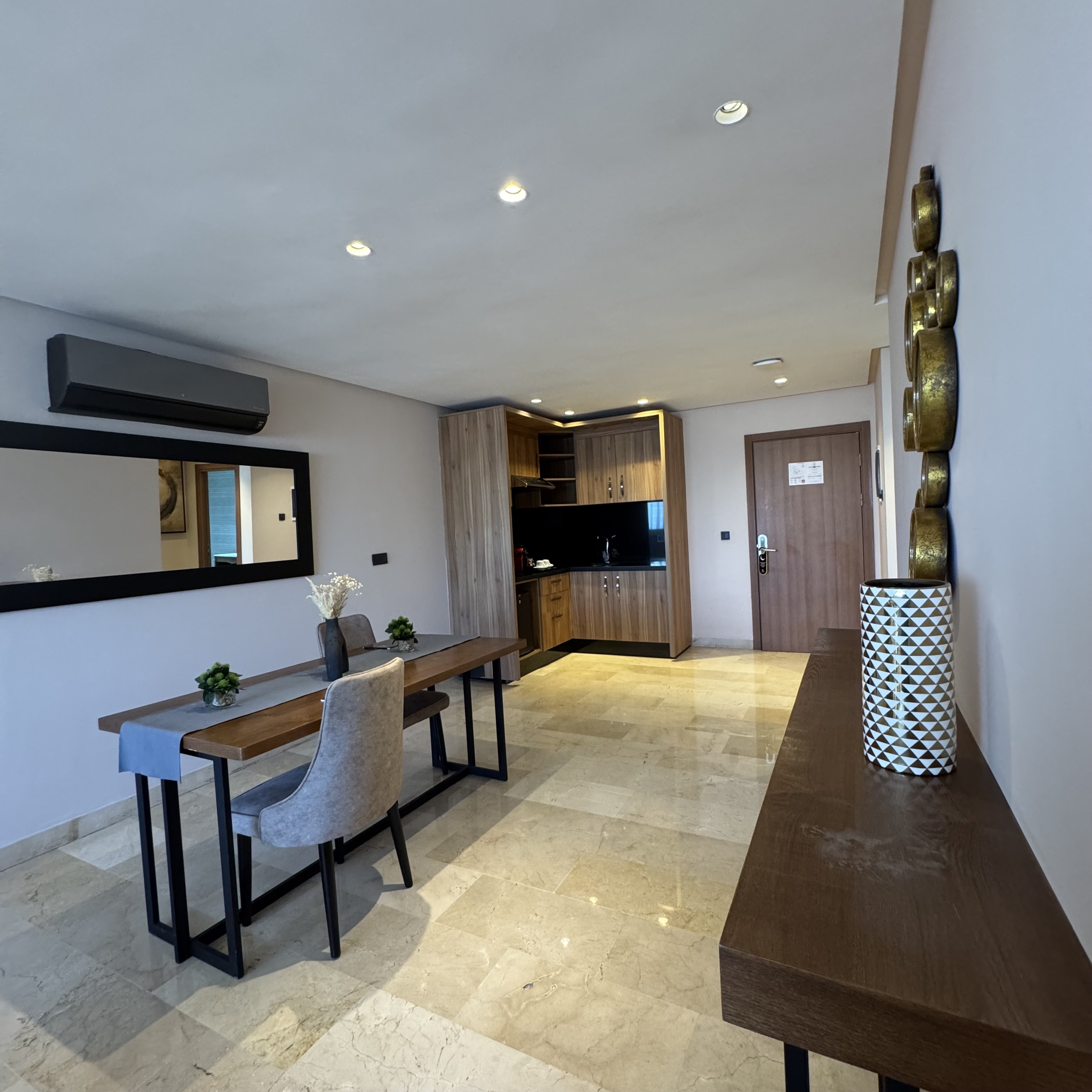 Junior Suite King Size Bed