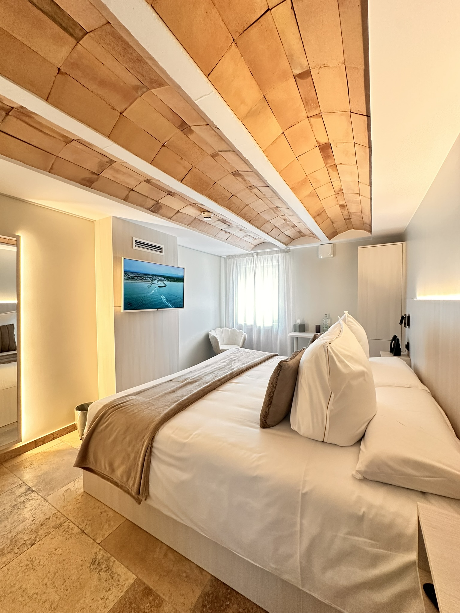 Double Single Superior