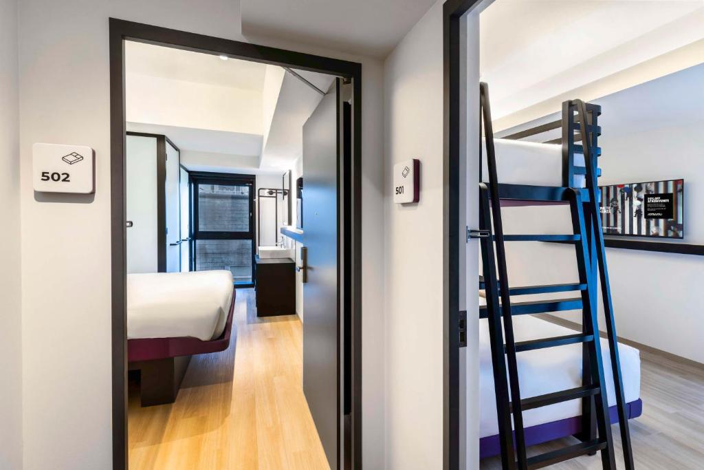 Family Room Standard