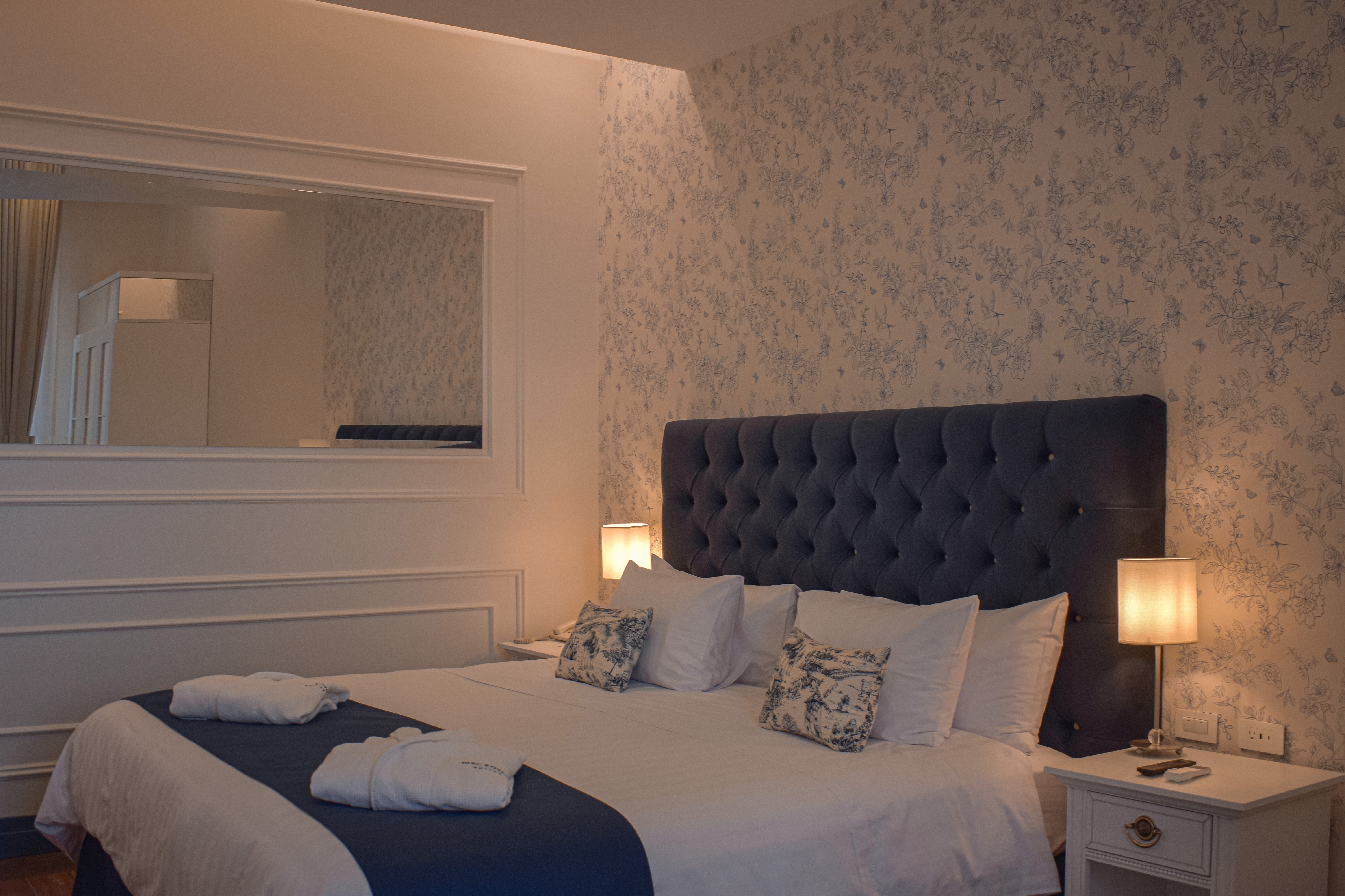 Suite Luxury City View