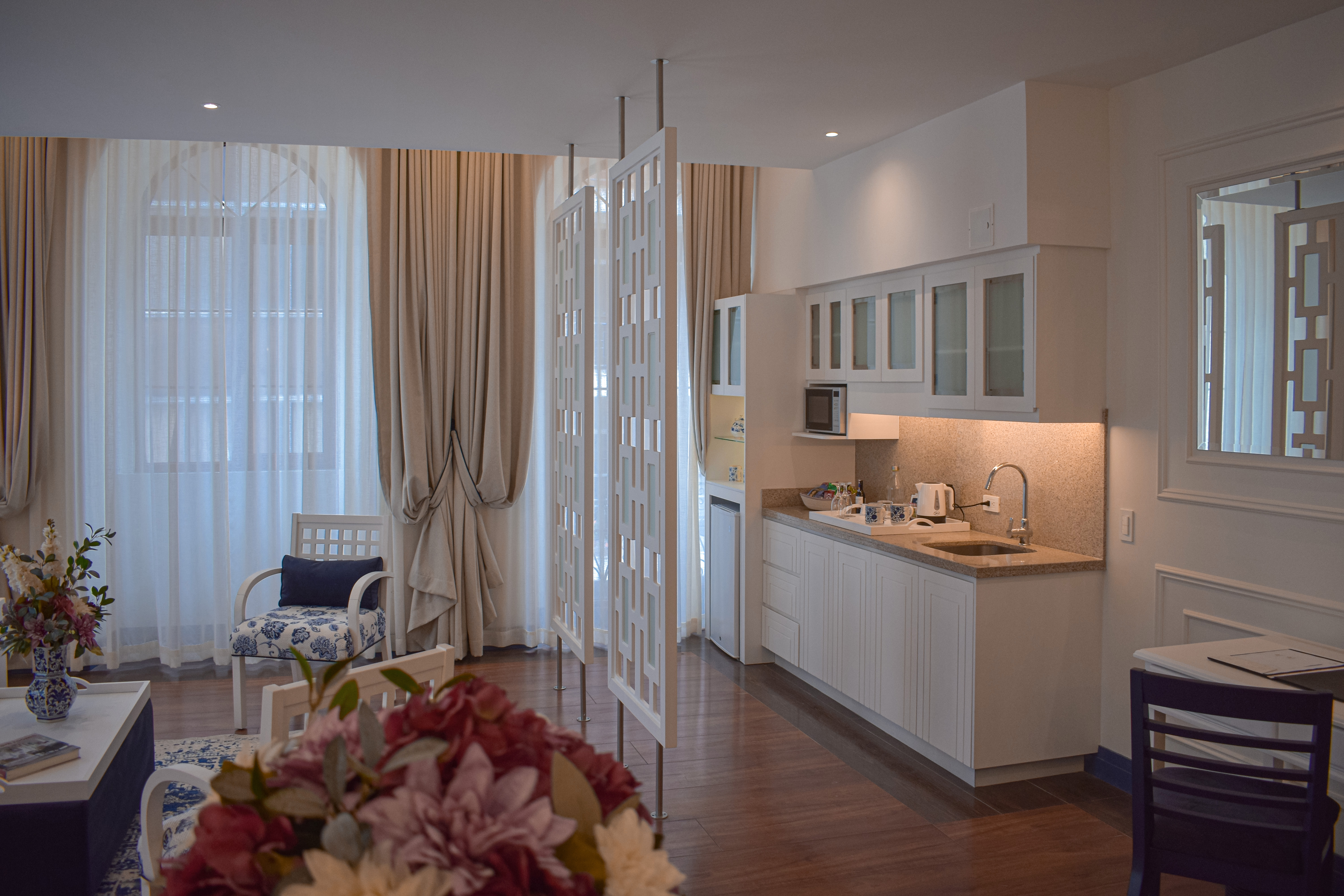 Suite Luxury City View