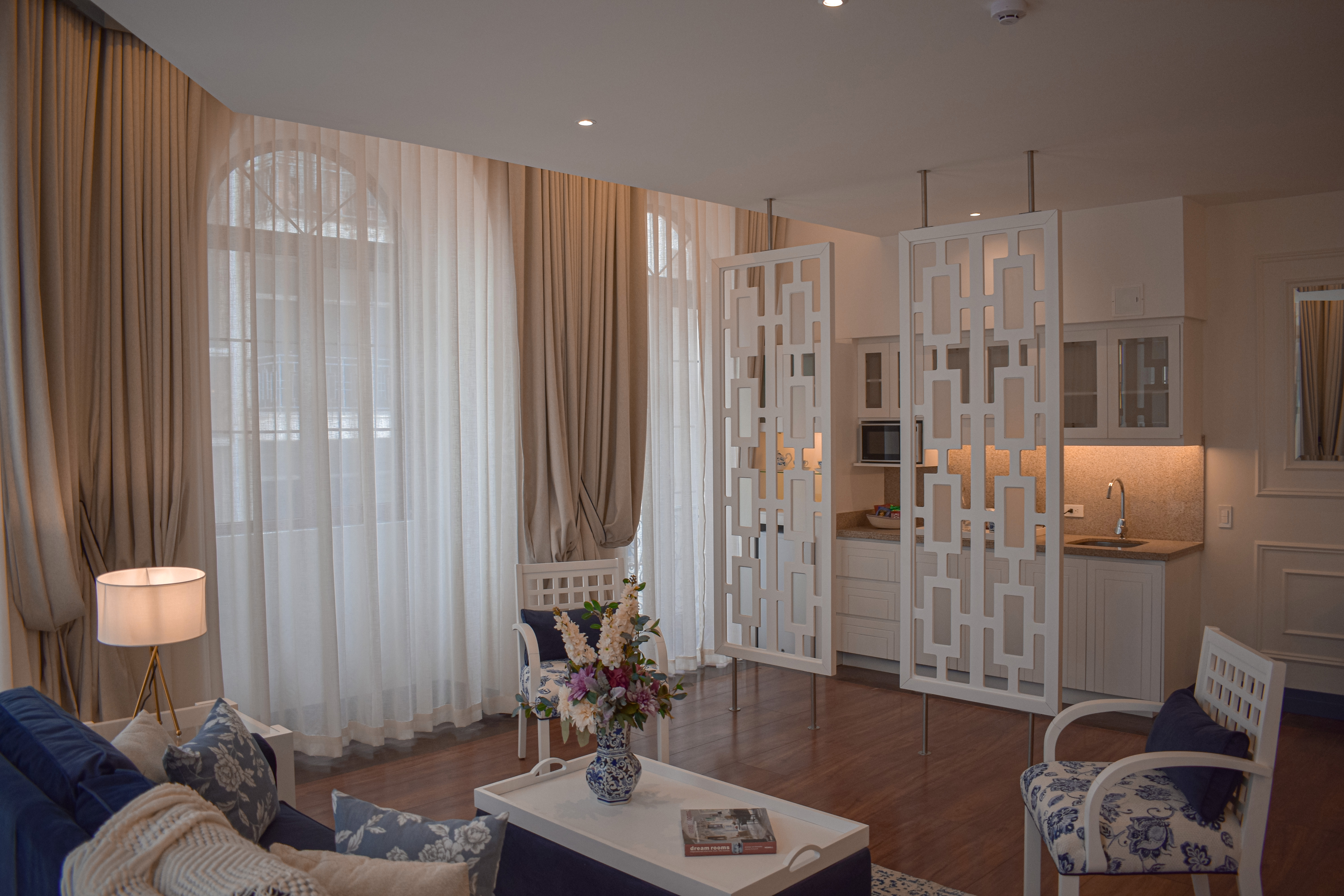 Suite Luxury City View