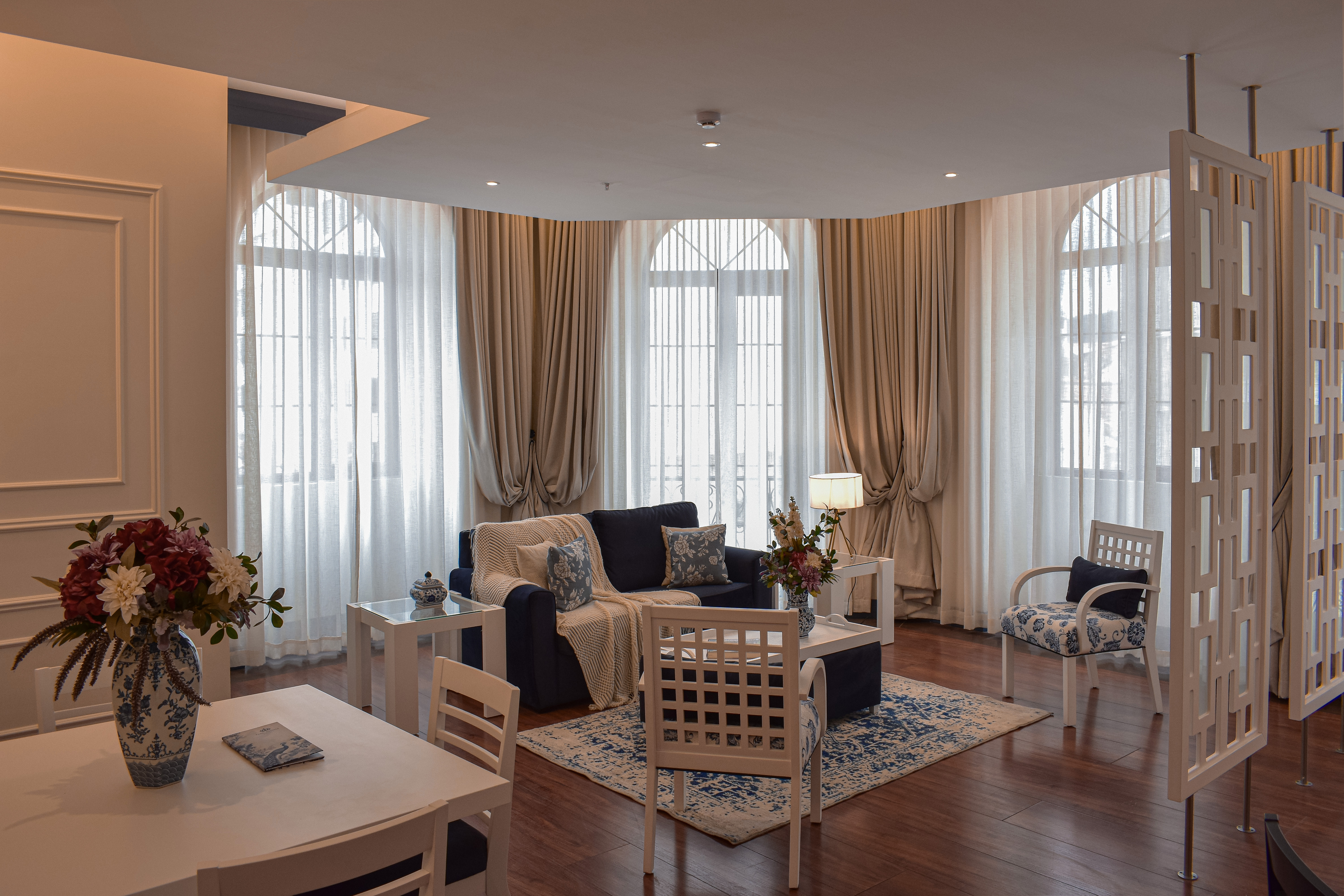 Suite Luxury City View