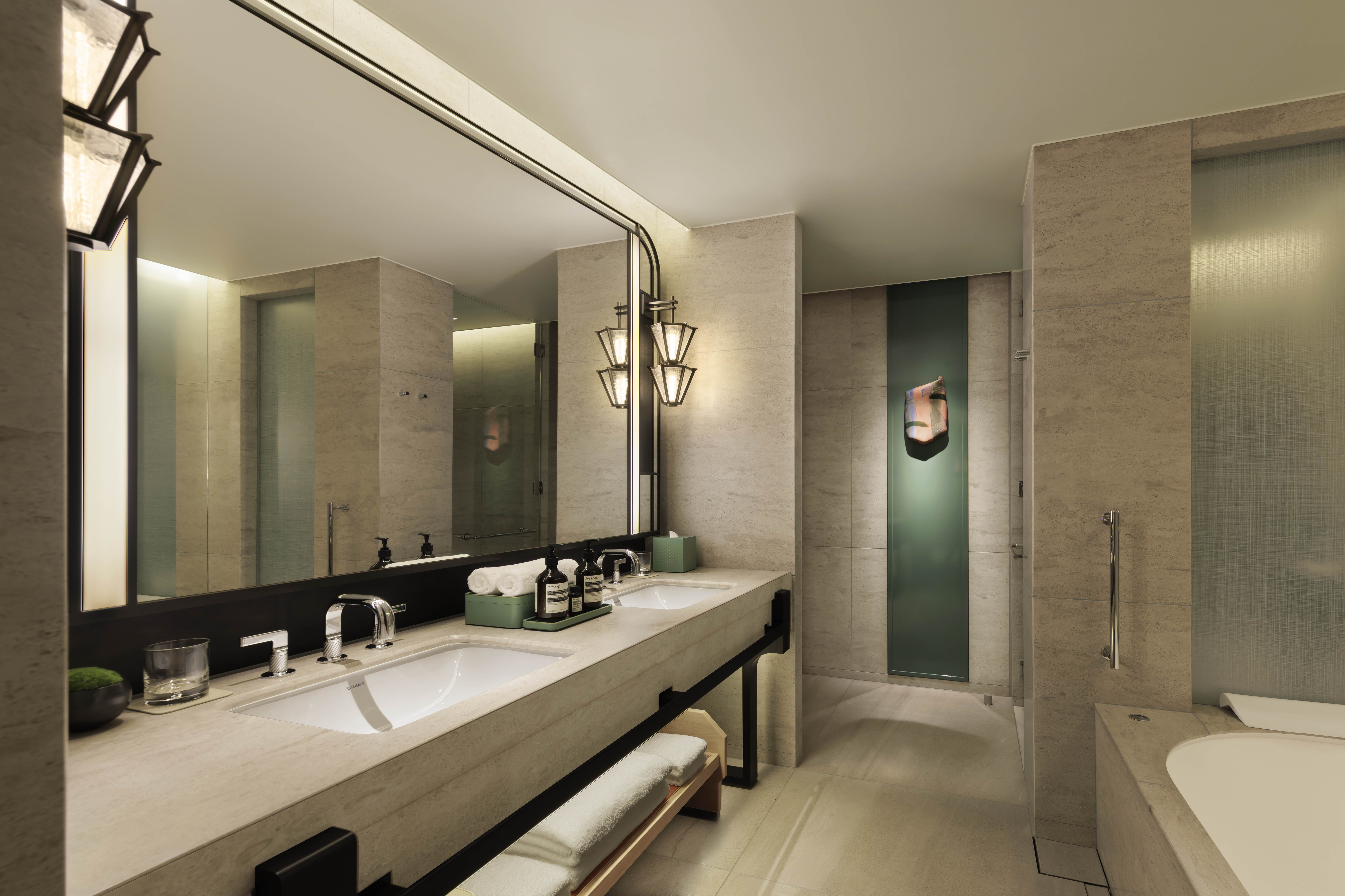 Double or Twin Deluxe Two Queen Beds