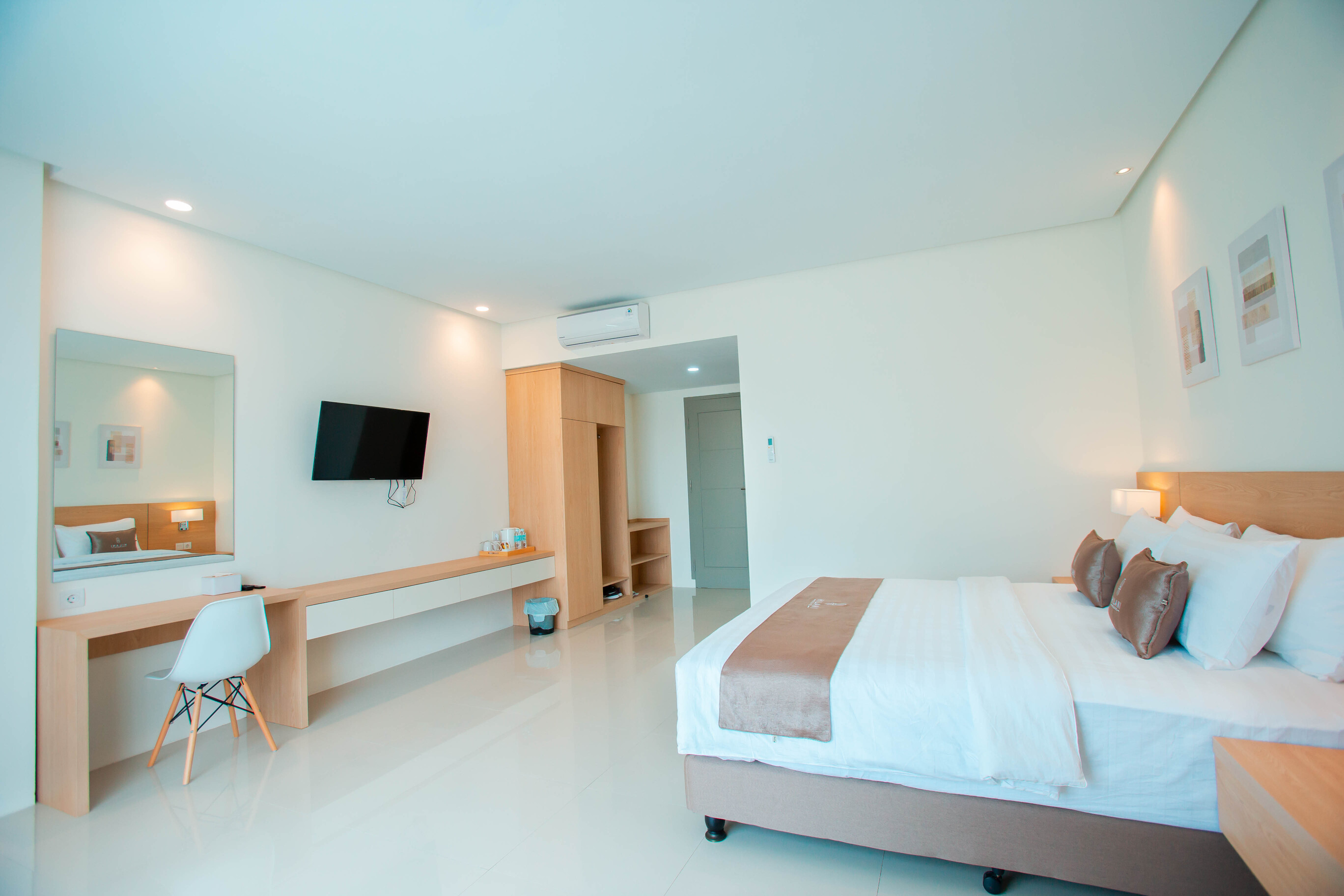 Double Executive King Bed