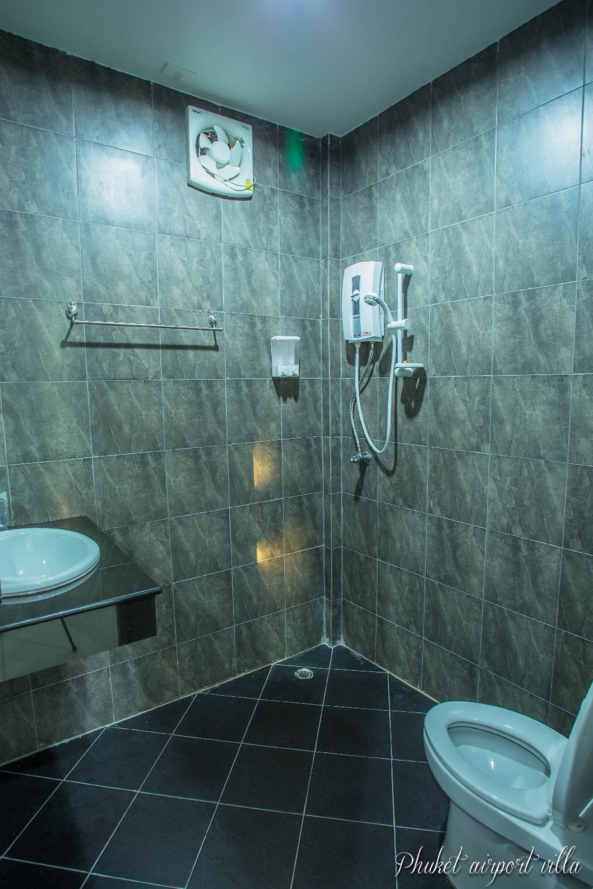 Bungalow Garden View