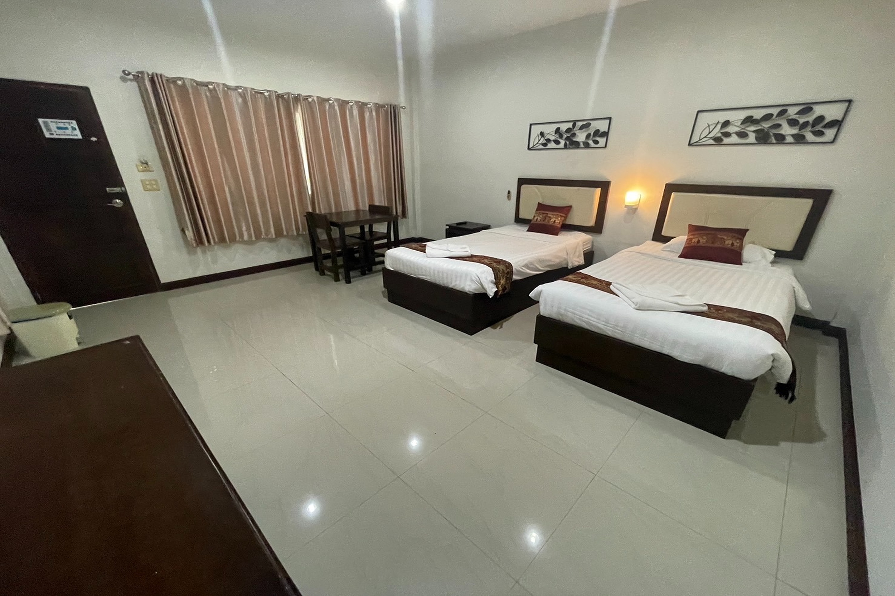 Bungalow Garden View