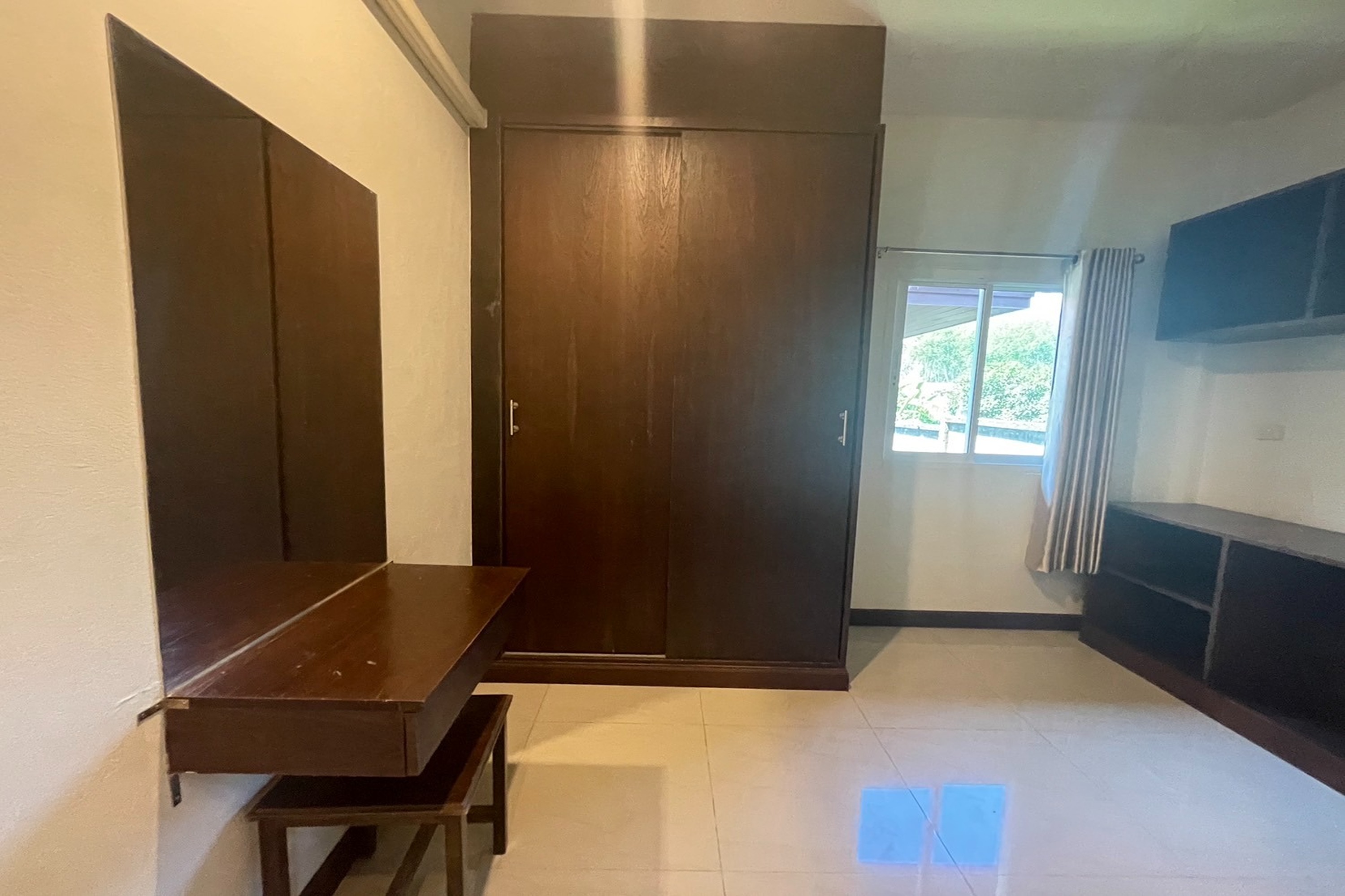 Bungalow Garden View