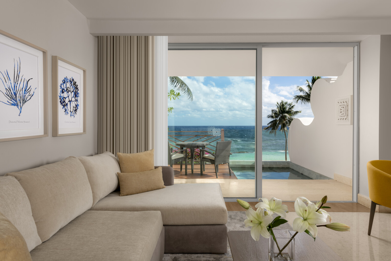 Suite Deluxe Ocean Front with Terrace