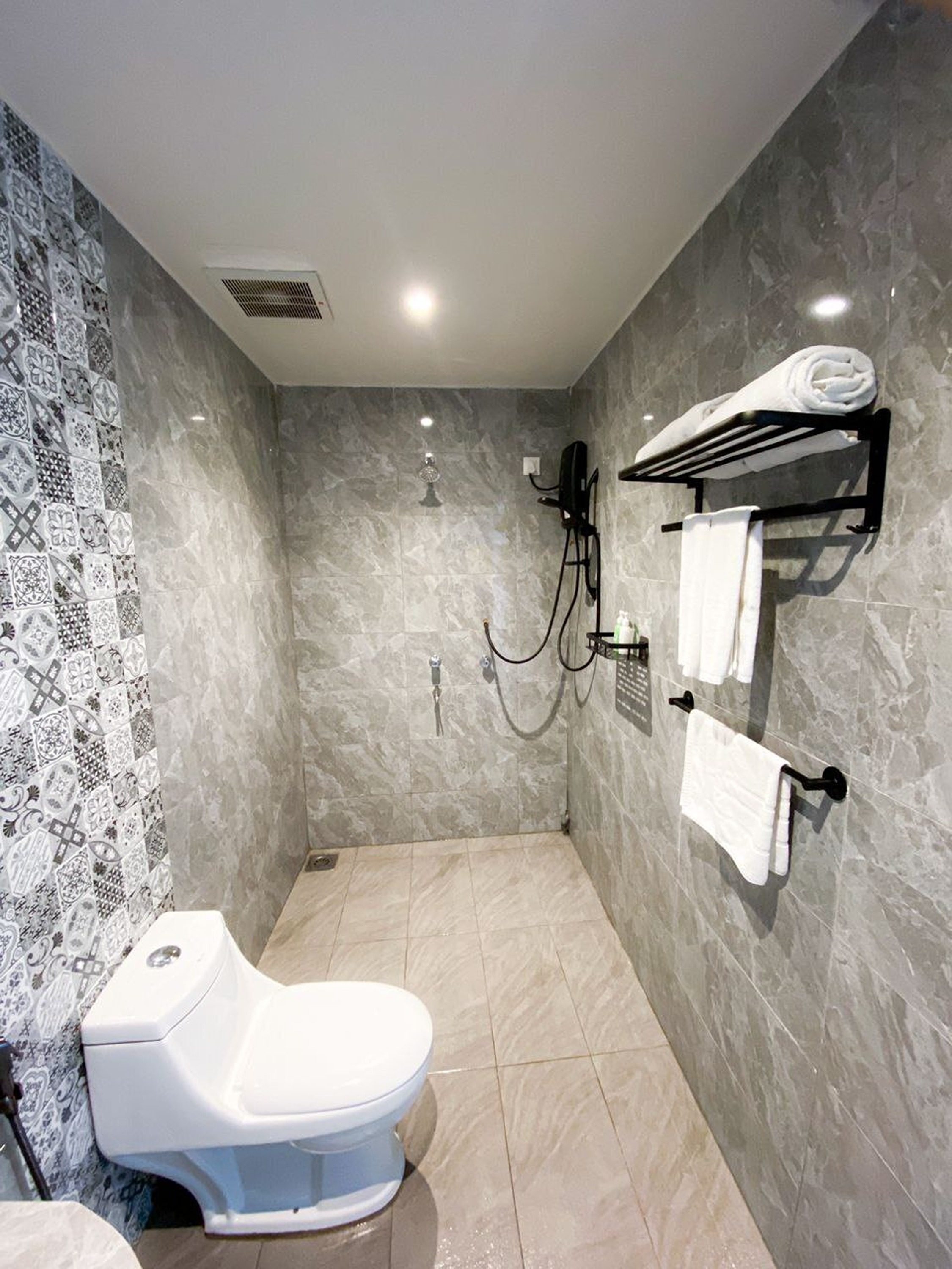 Twin Deluxe Garden View