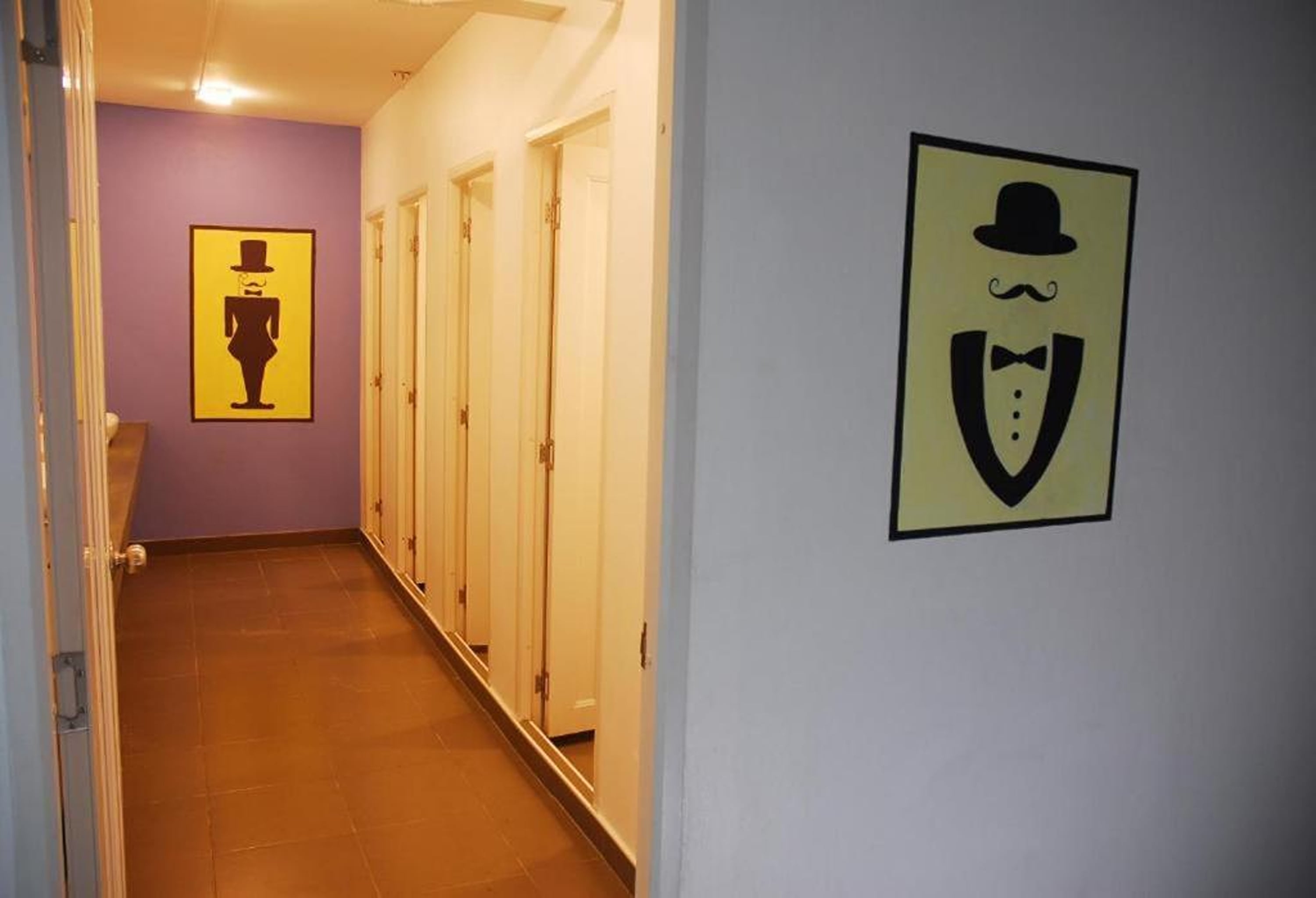 Bed in Dormitory Male Room