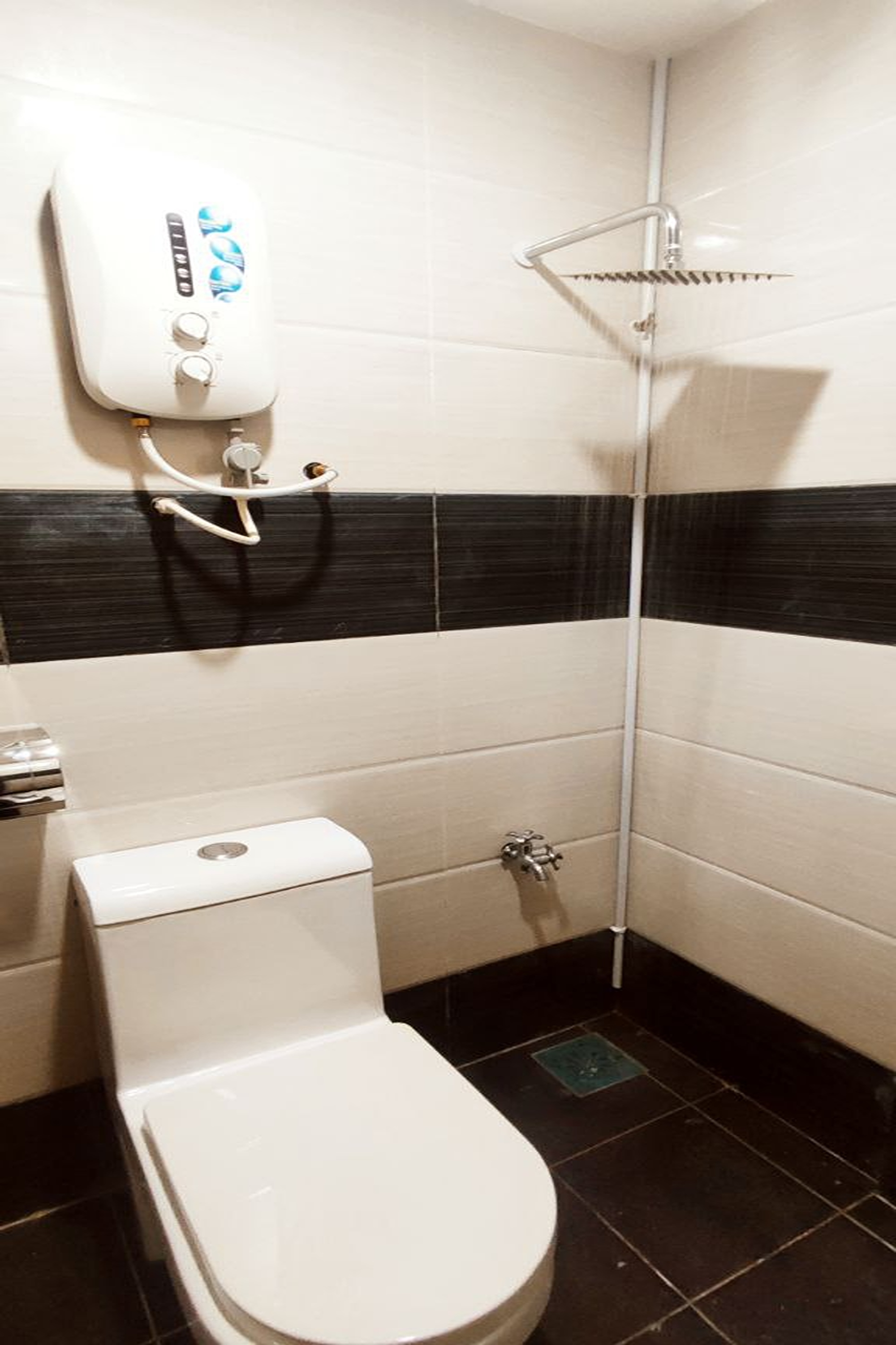 Twin Superior Queen Bed